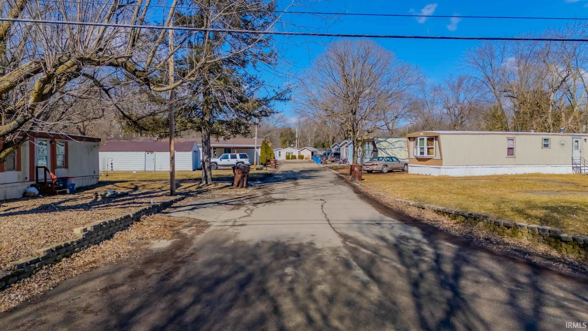 Photo 5 of 5866 W 200 S