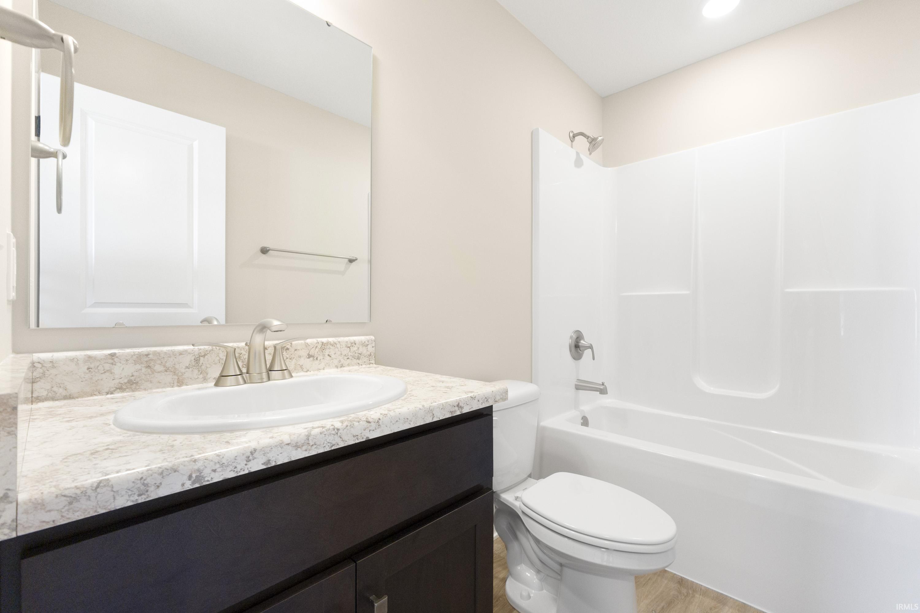 Photo 3 of 8446 Kenny Court