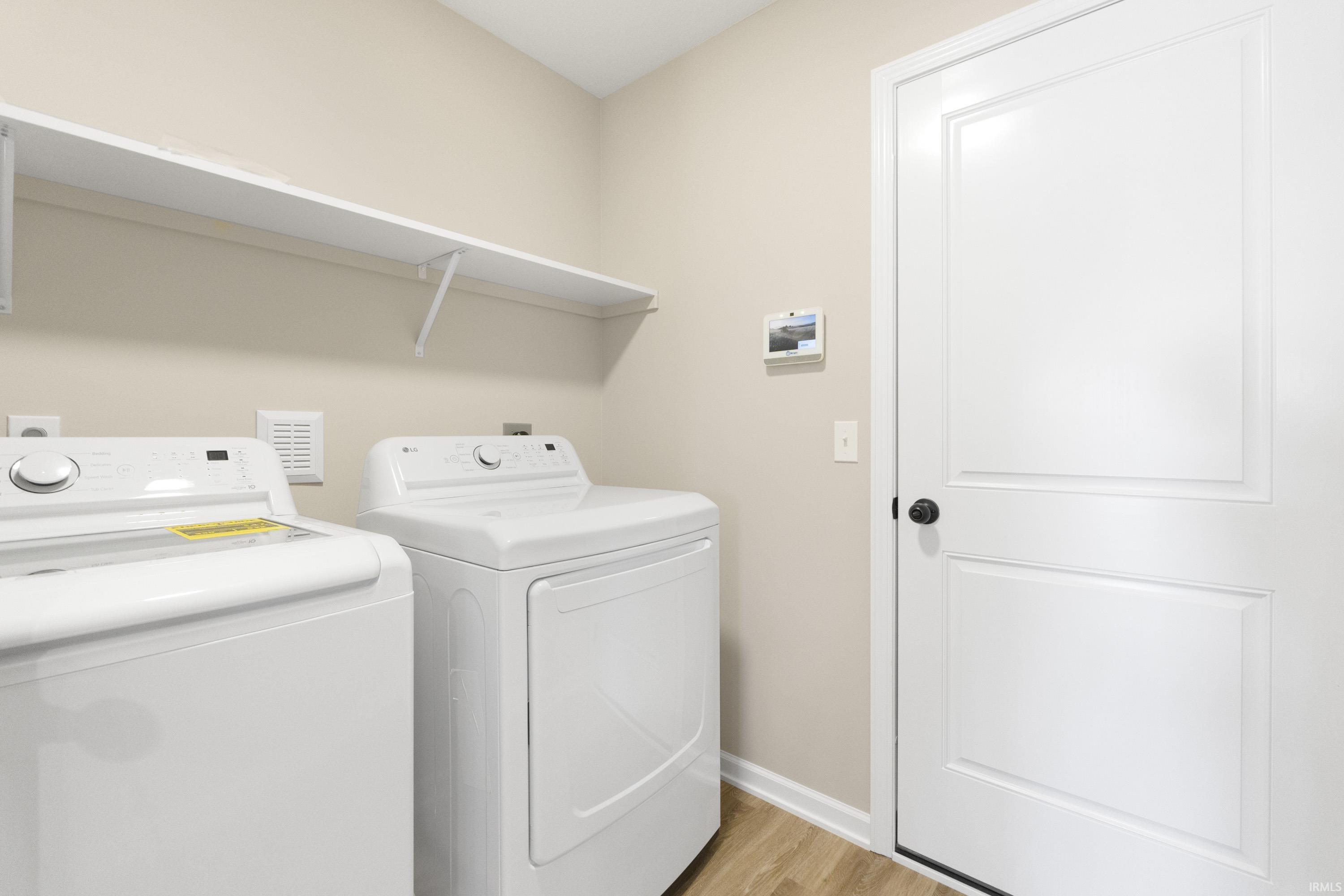 Photo 4 of 8446 Kenny Court