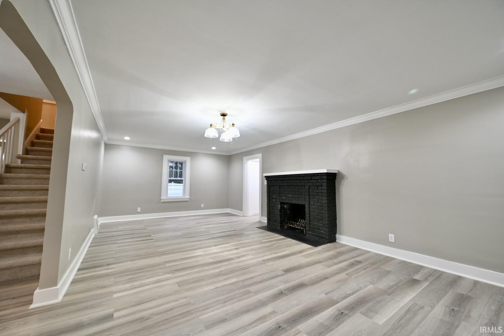 Photo 4 of 312 W Bristol Street