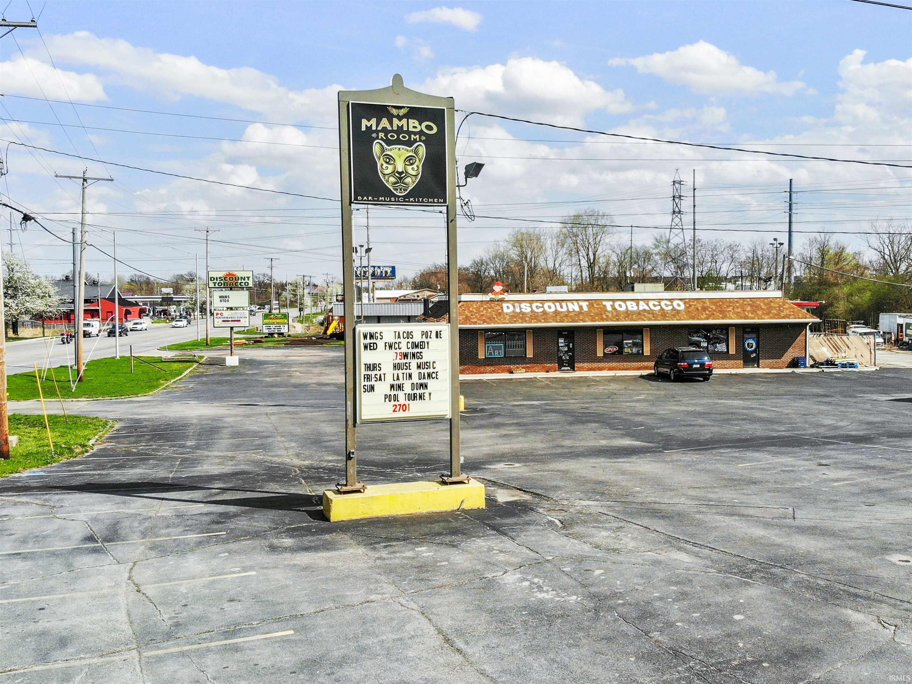 Photo 1 of 2701 W Jefferson Boulevard