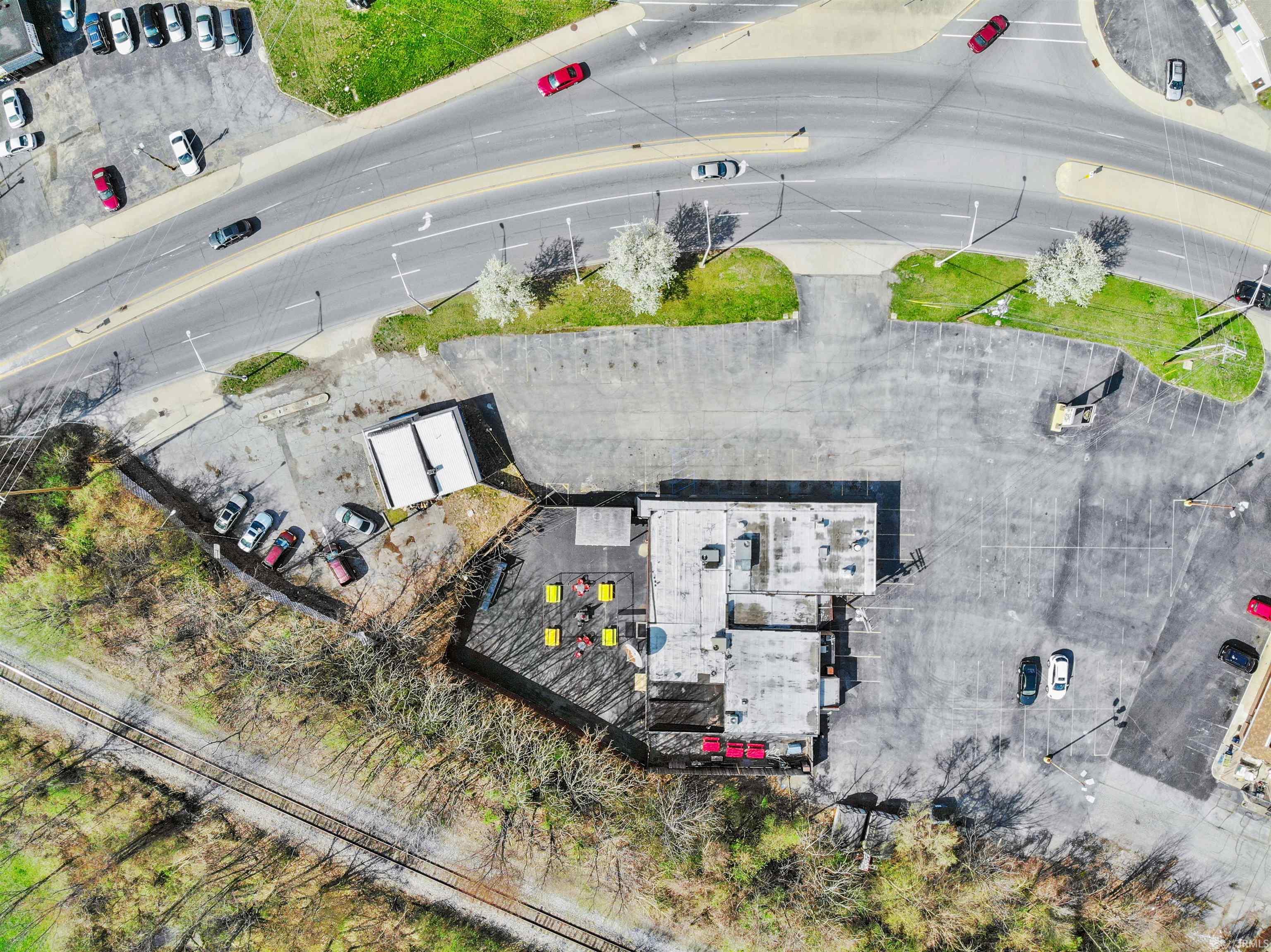 Photo 5 of 2701 W Jefferson Boulevard