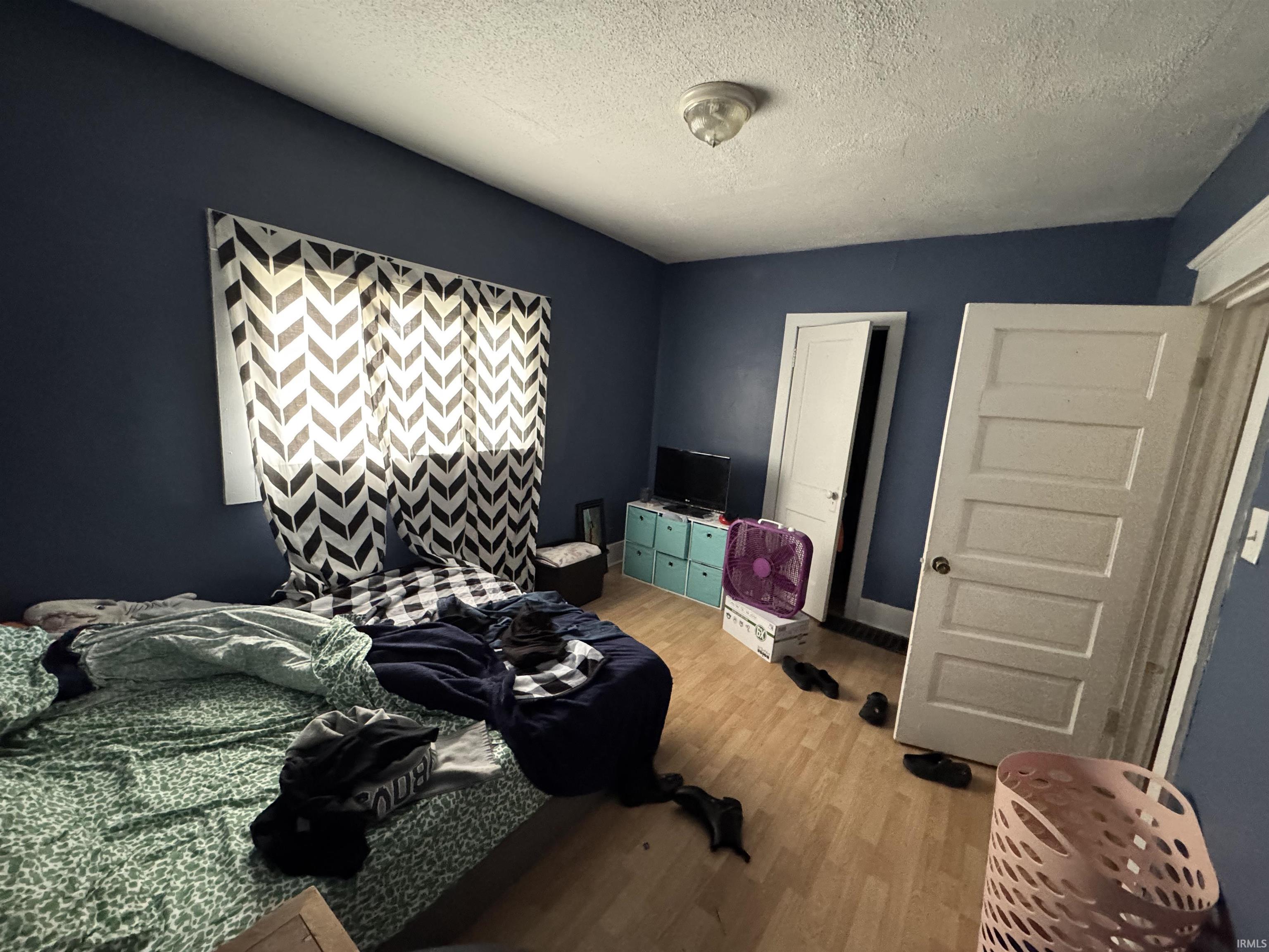 Photo 4 of 1413 Oneida Street