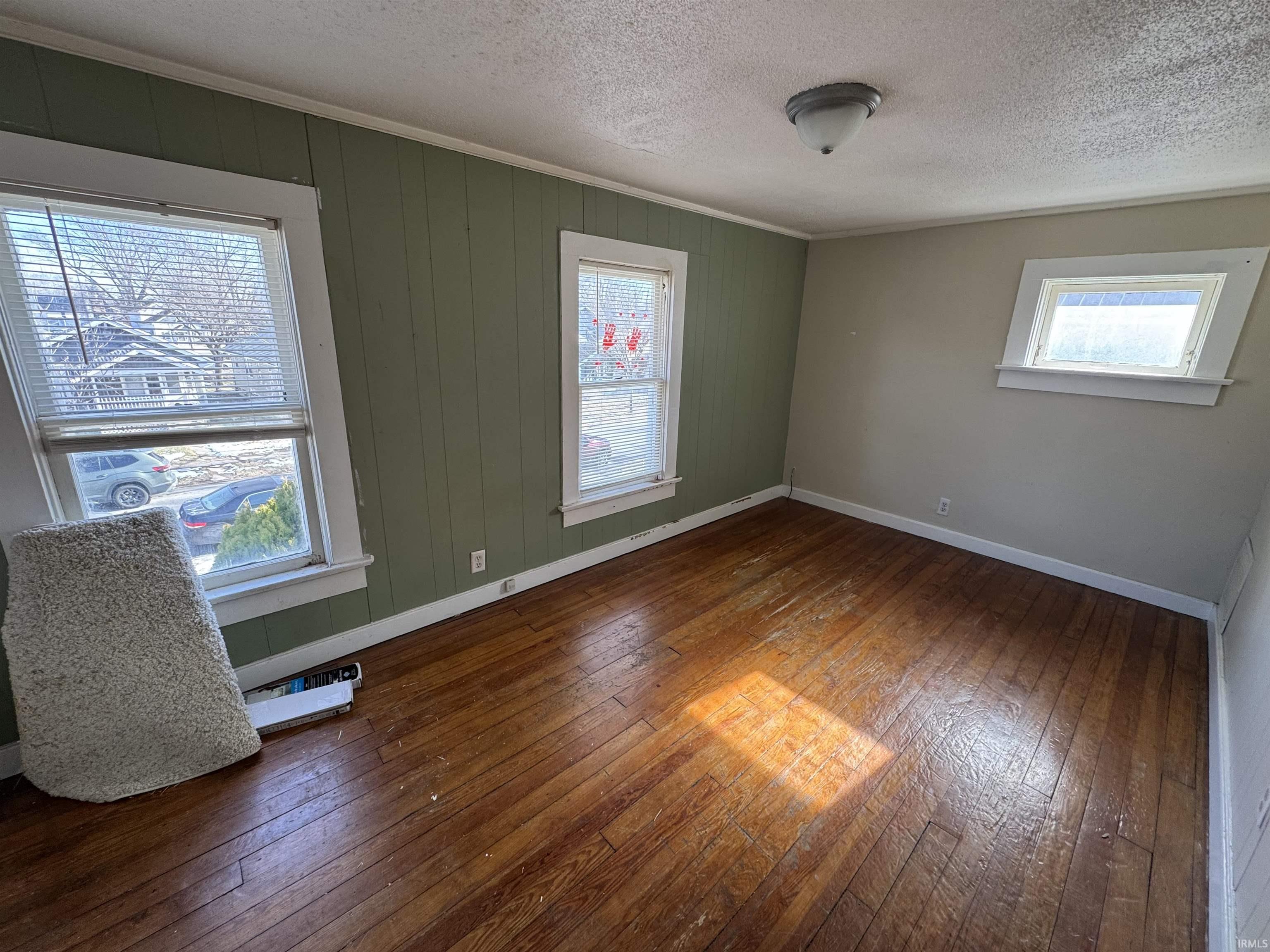 Photo 7 of 1413 Oneida Street