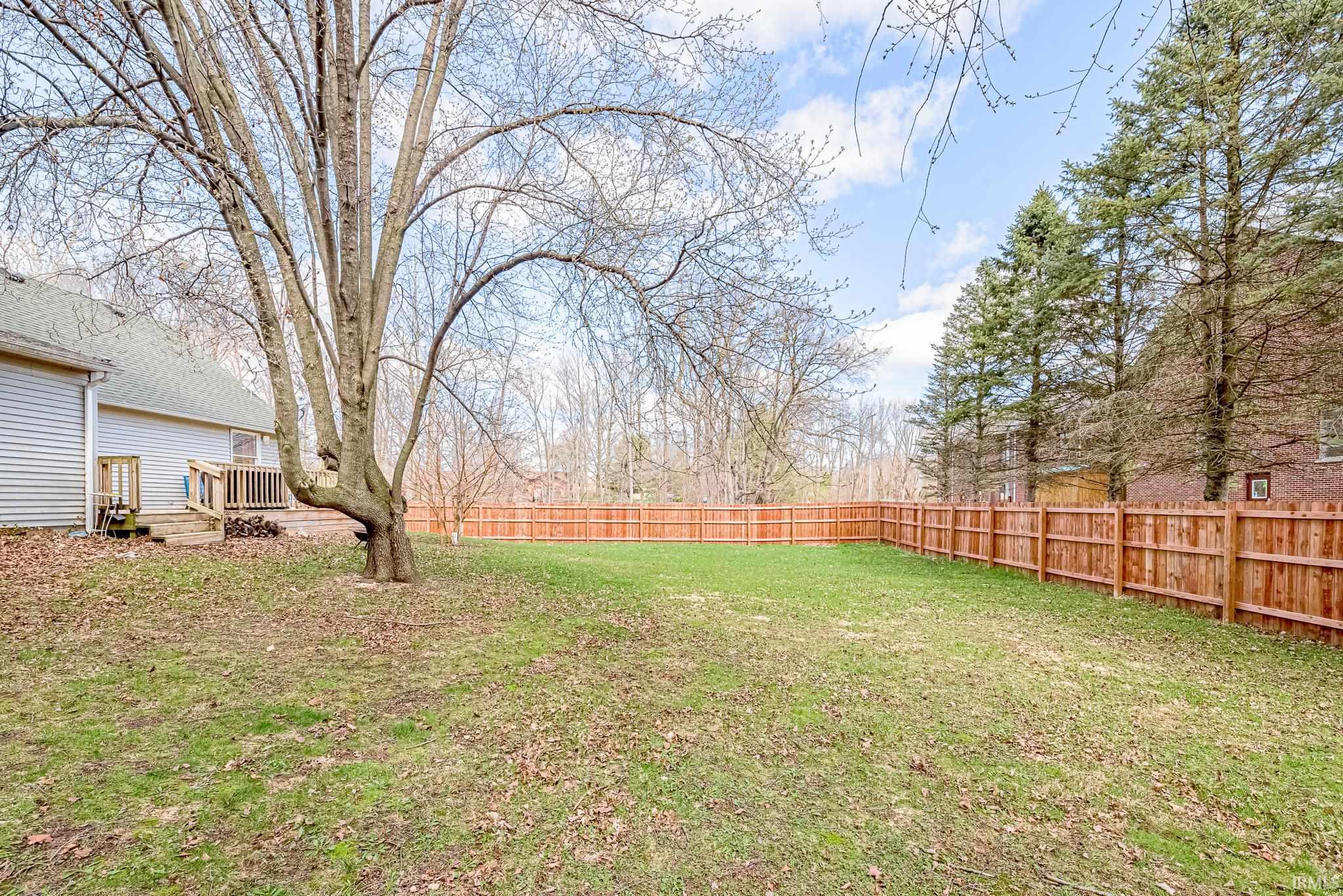 2042 S Maple Run