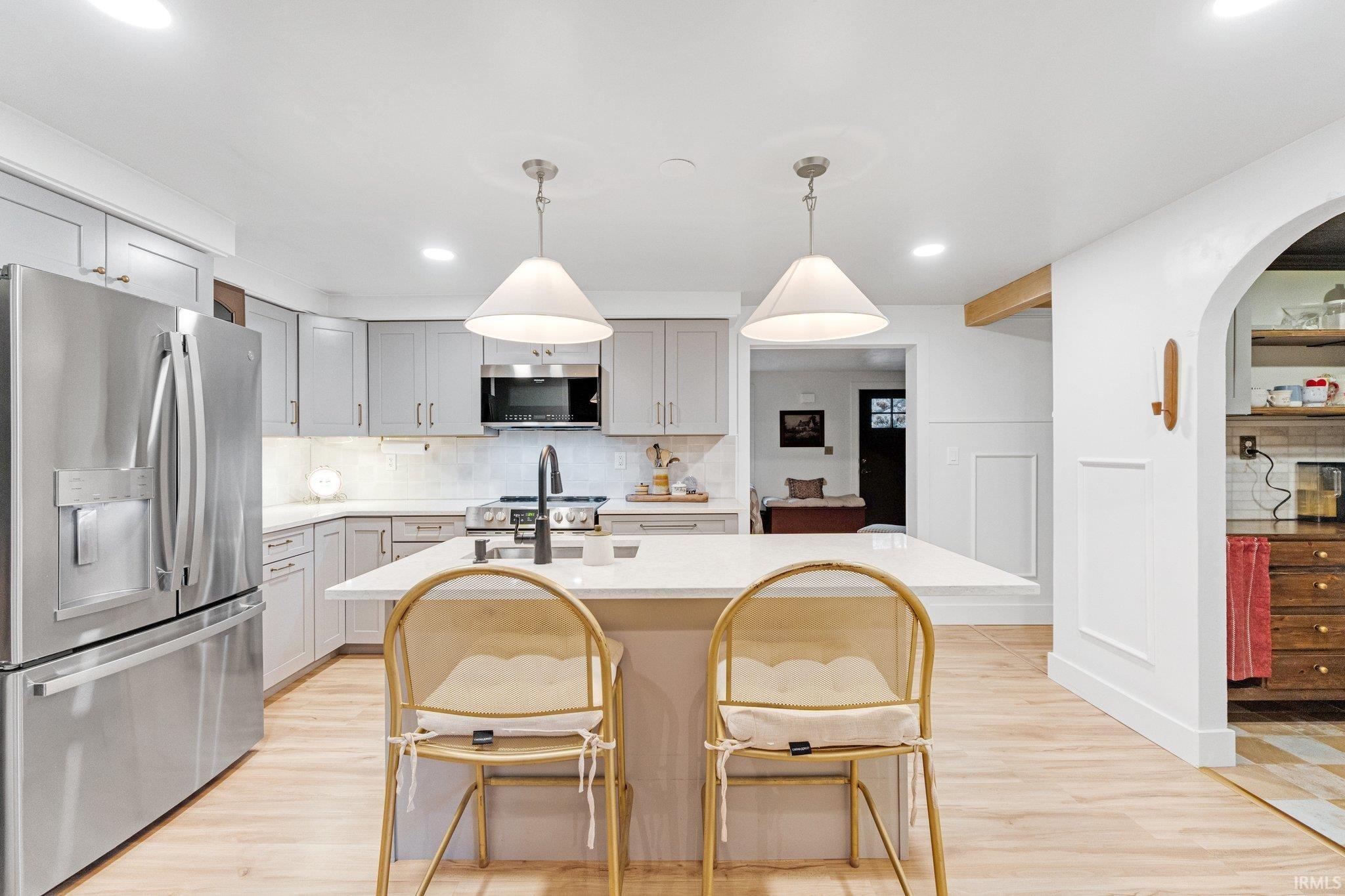 2042 S Maple Run