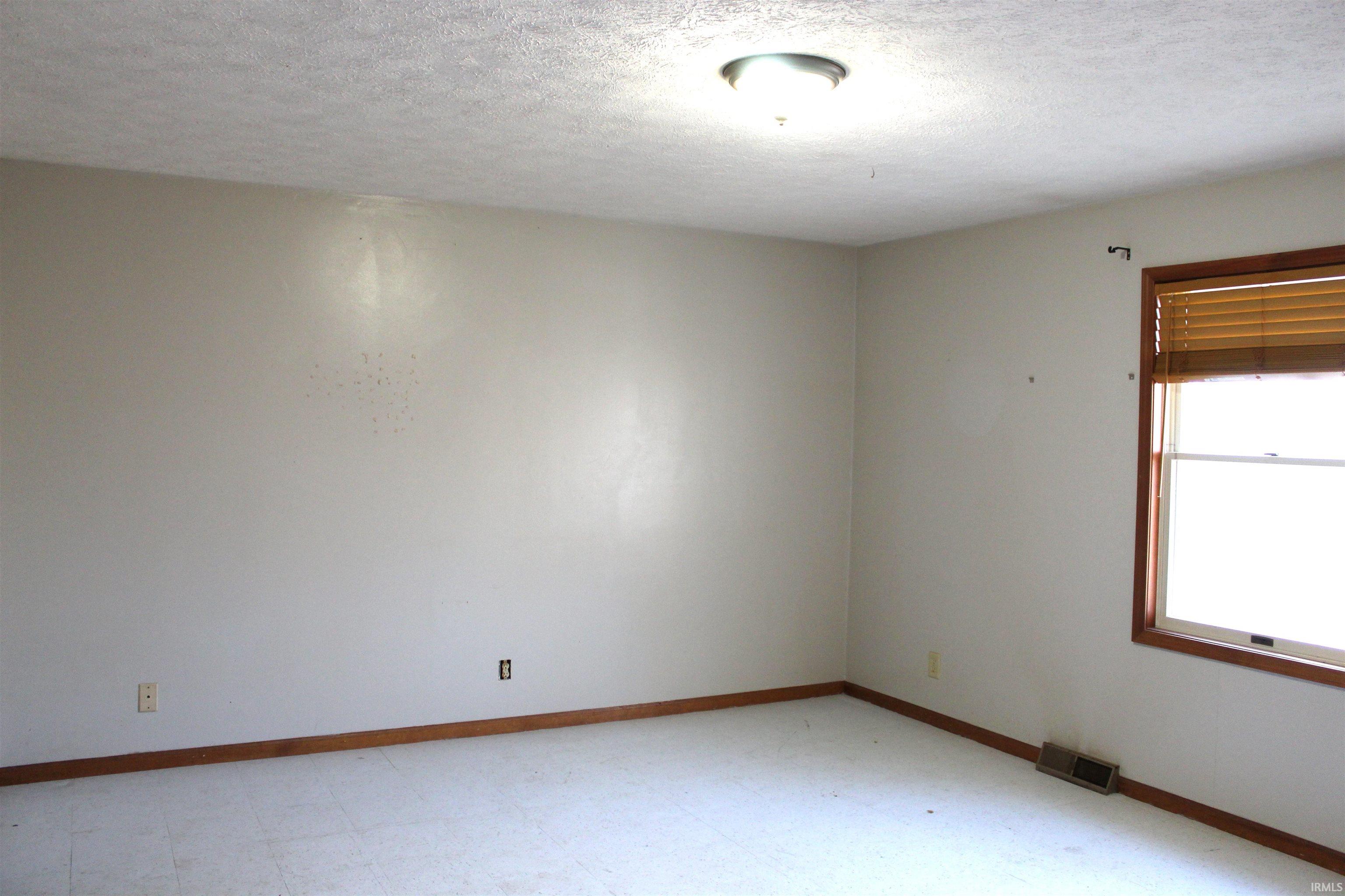 Photo 19 of 880 W Mashie Court