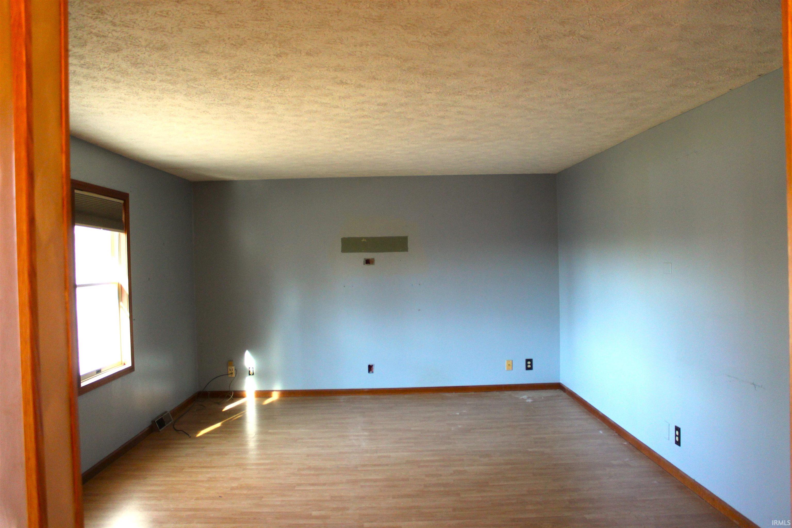 Photo 8 of 880 W Mashie Court