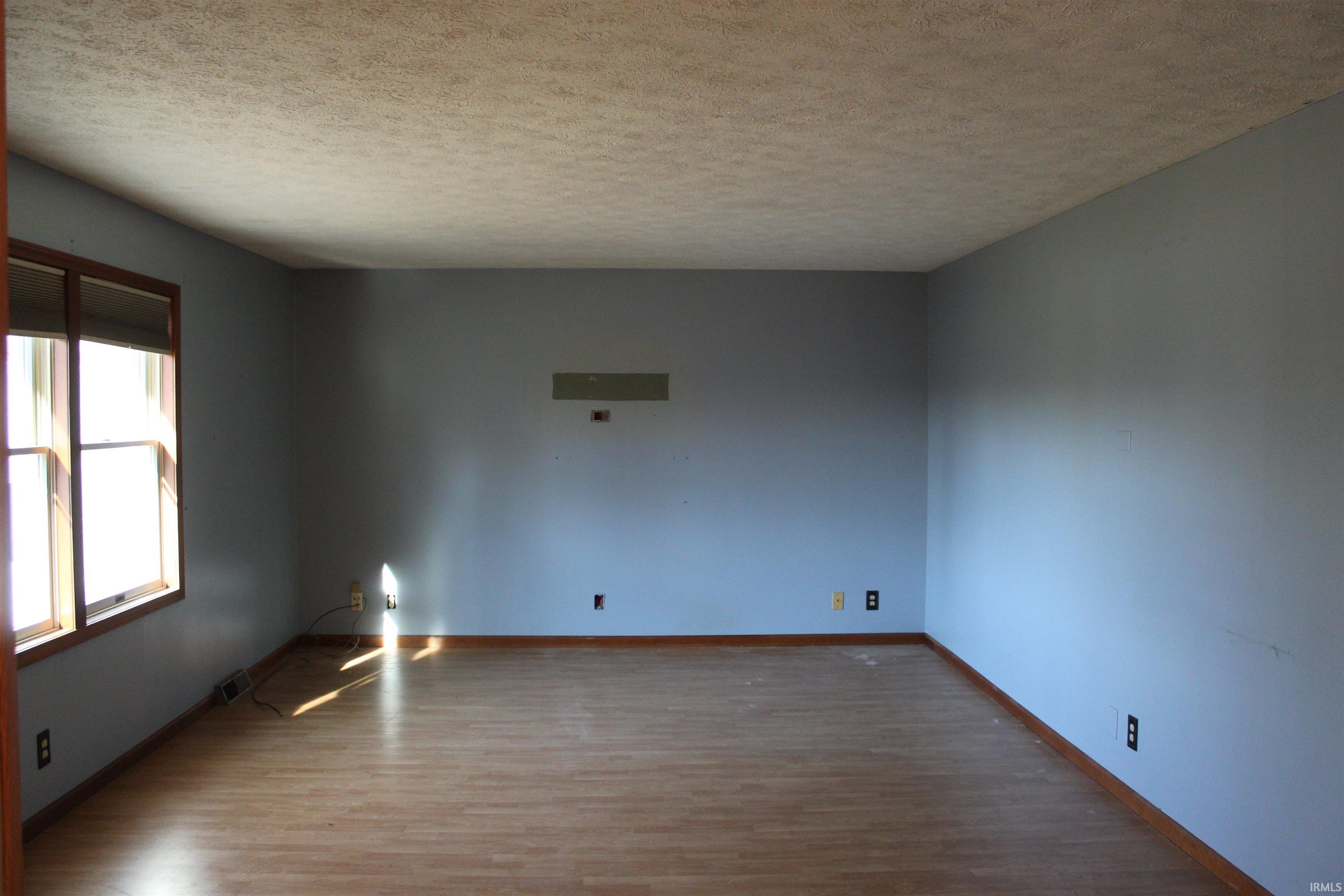 Photo 9 of 880 W Mashie Court