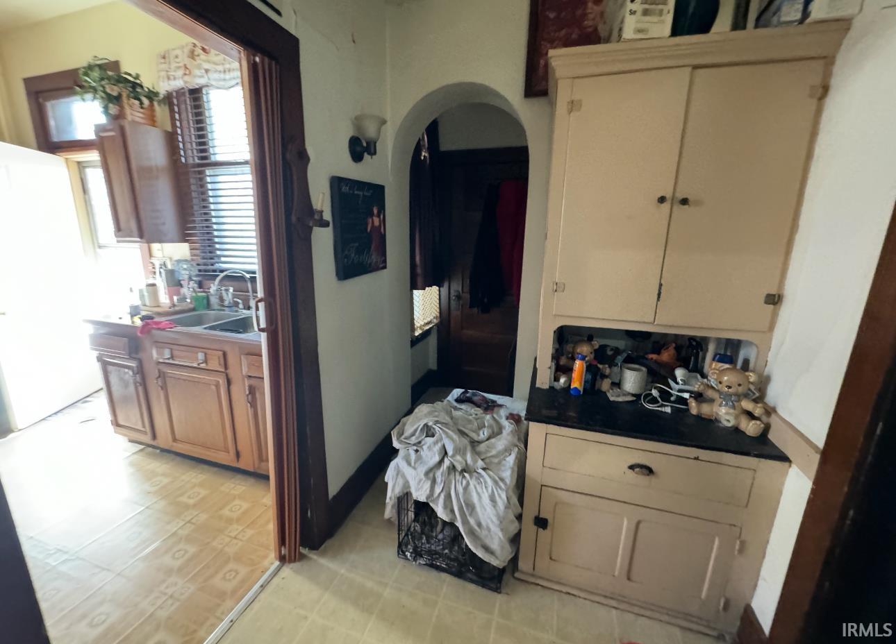 Photo 6 of 919 Parkview Avenue