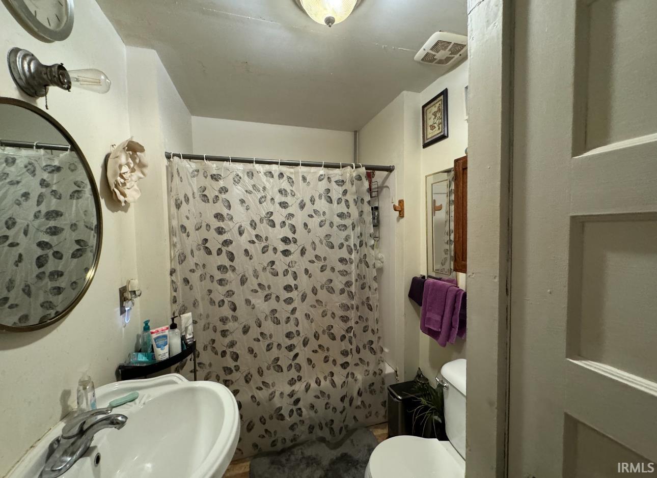 Photo 8 of 919 Parkview Avenue