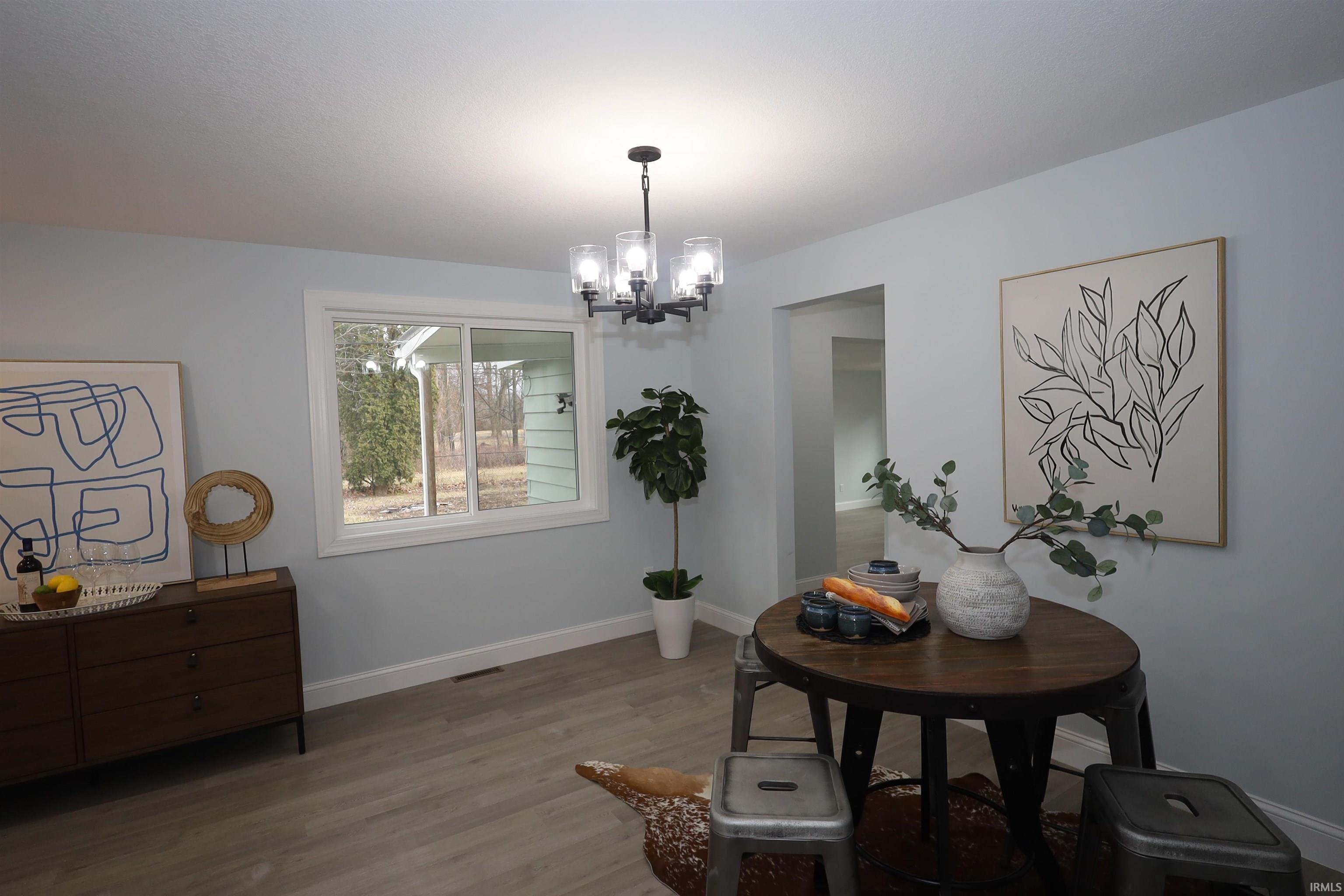 Photo 6 of 2325 Elyetta Street