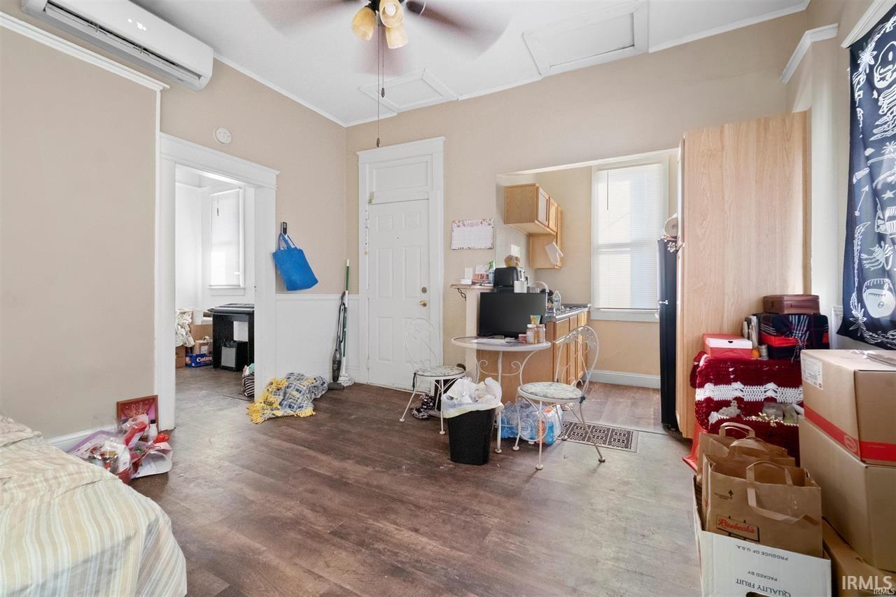 Photo 13 of 2411 Fox Avenue