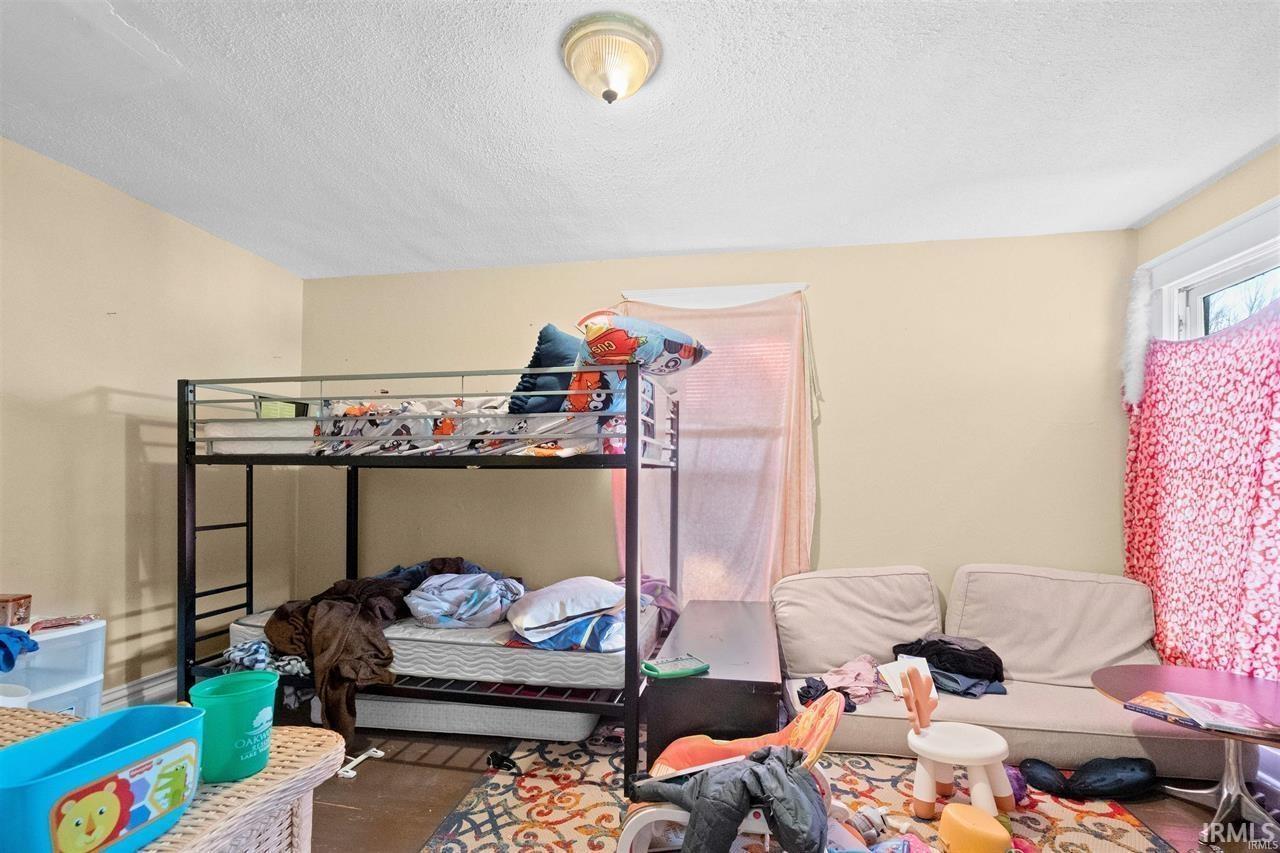 Photo 9 of 2411 Fox Avenue
