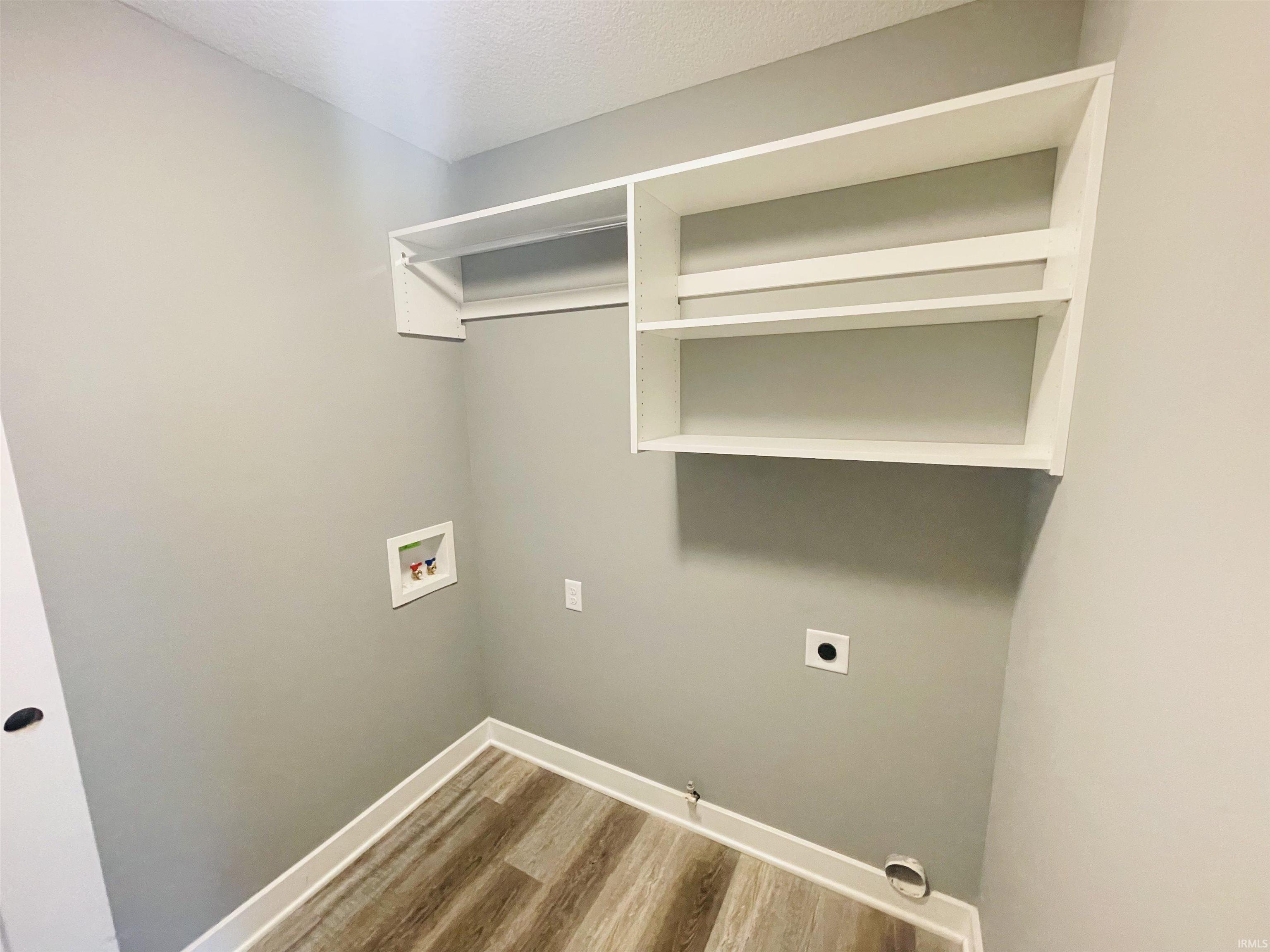 Photo 9 of 3630 Wentworth Drive
