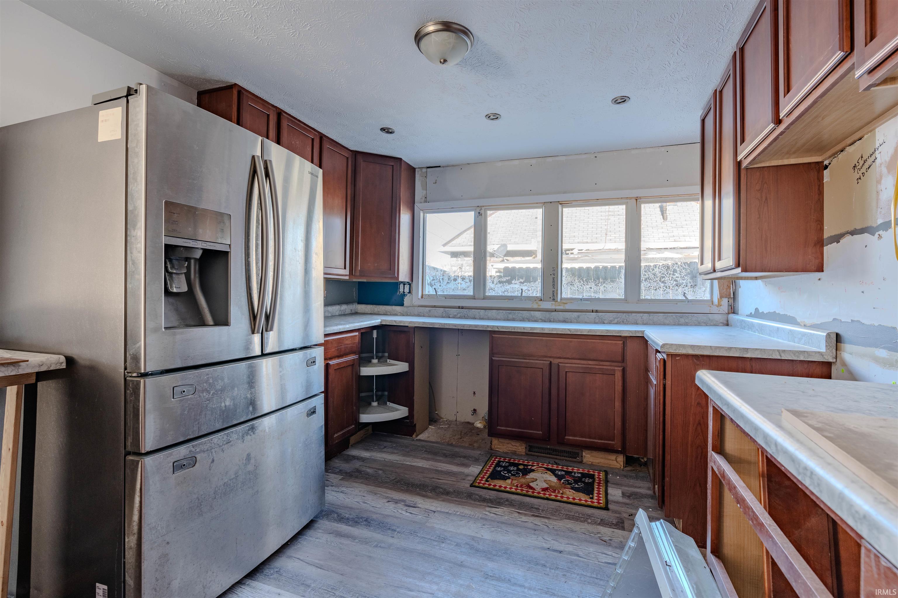Photo 5 of 207 S Center Street