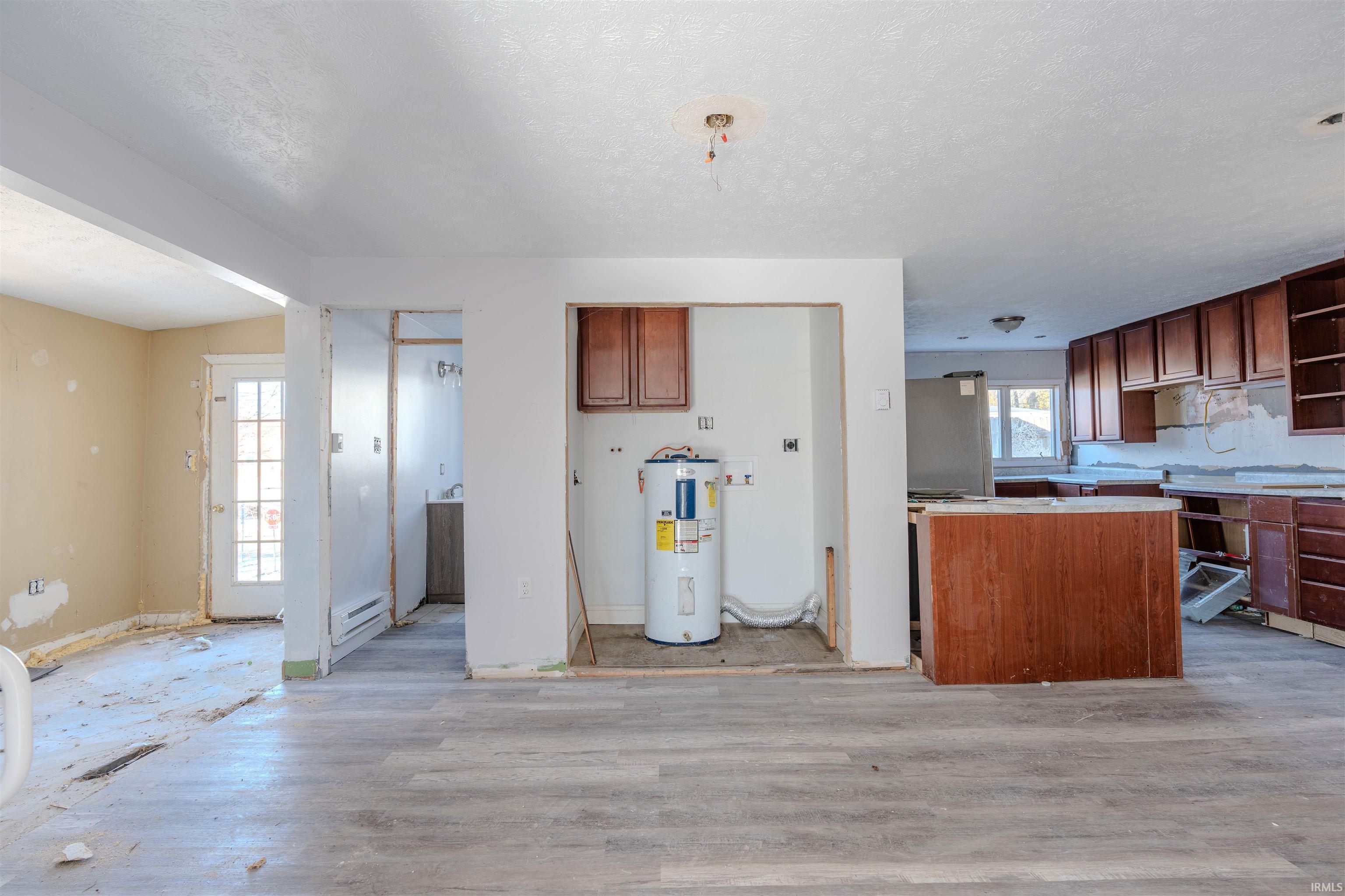 Photo 8 of 207 S Center Street