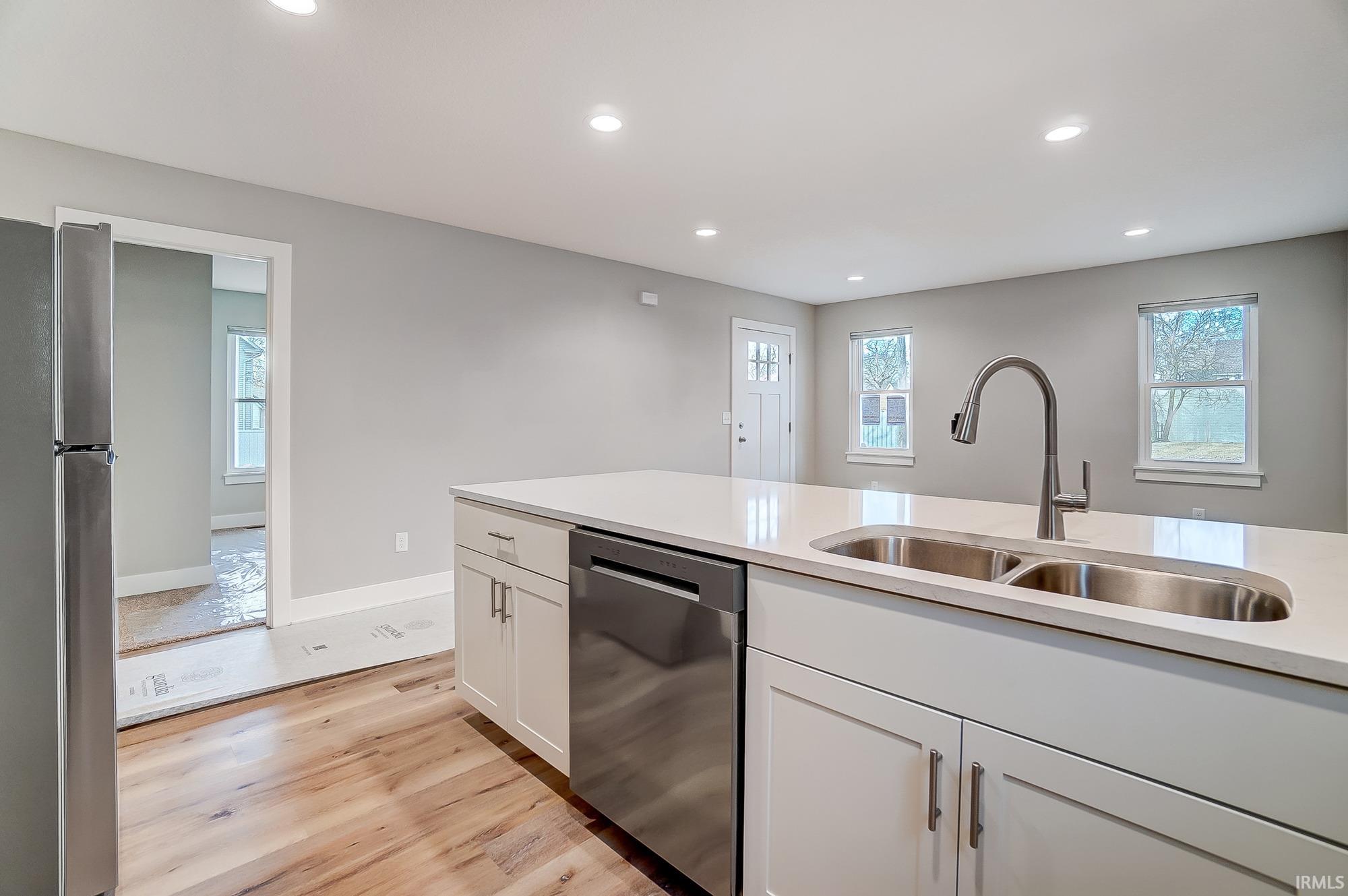 Photo 8 of 1249 Kinsmoor Avenue