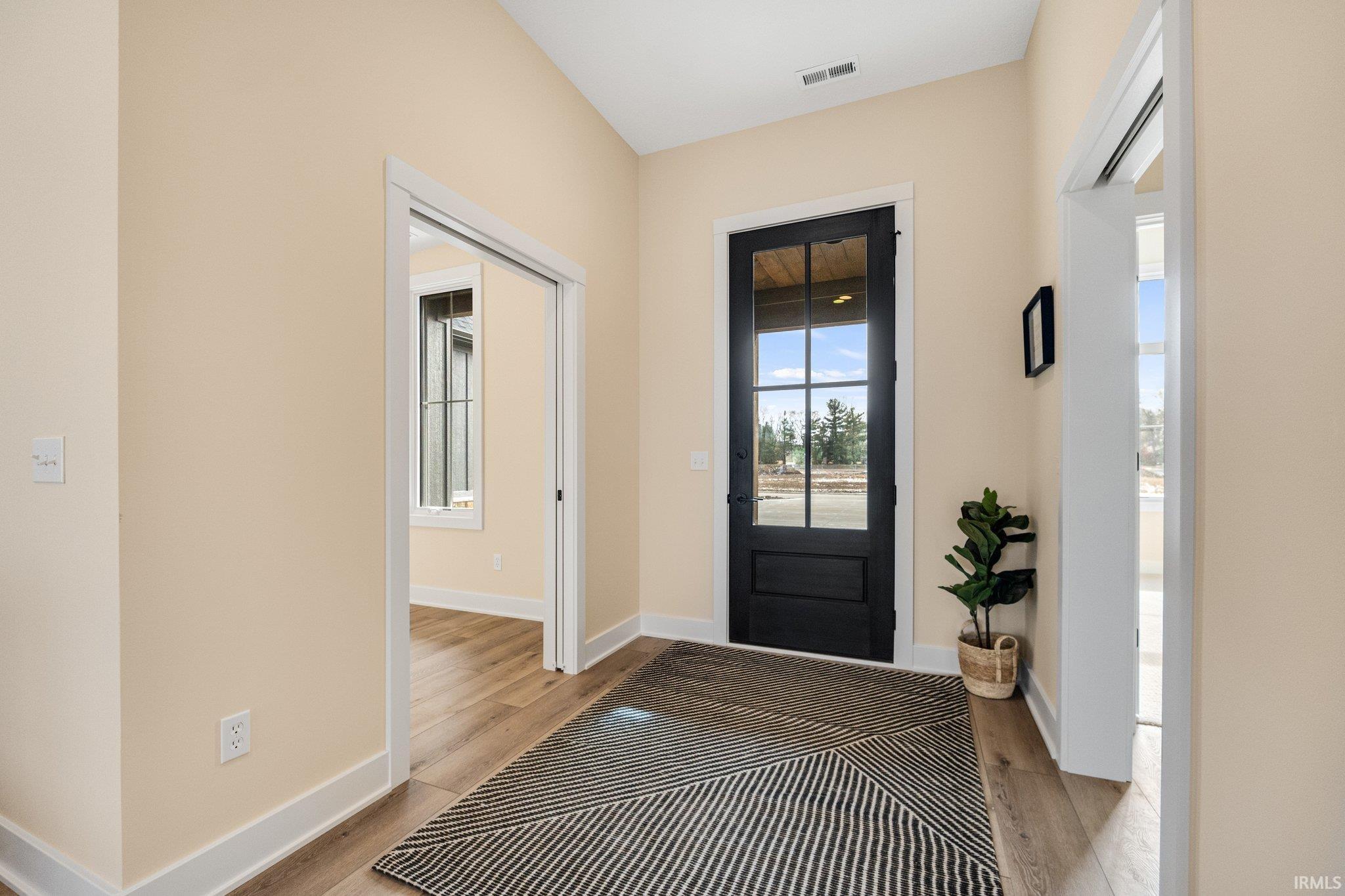Photo 4 of 695 E Basalt Drive