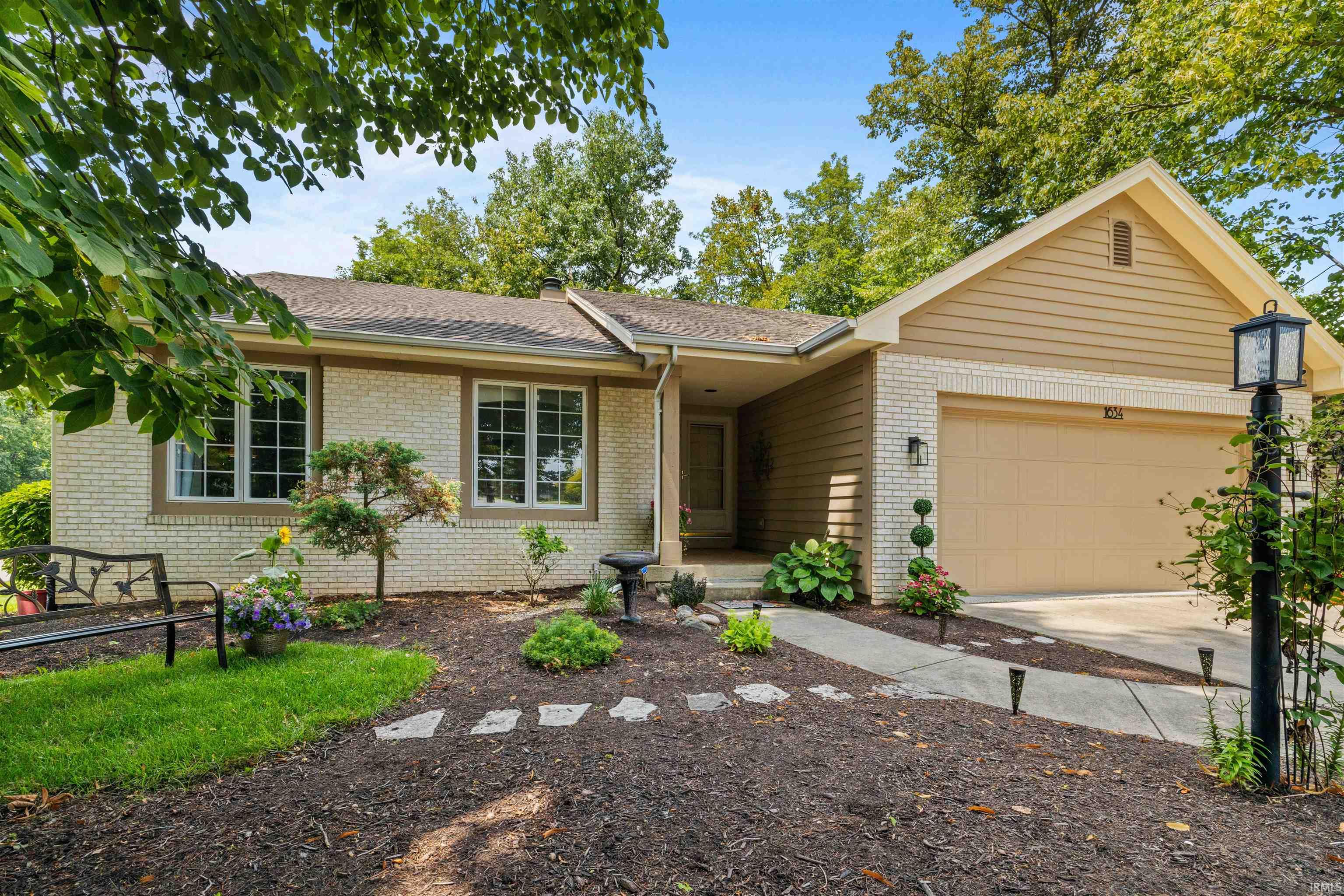 Photo 2 of 1634 Spring Cress Road