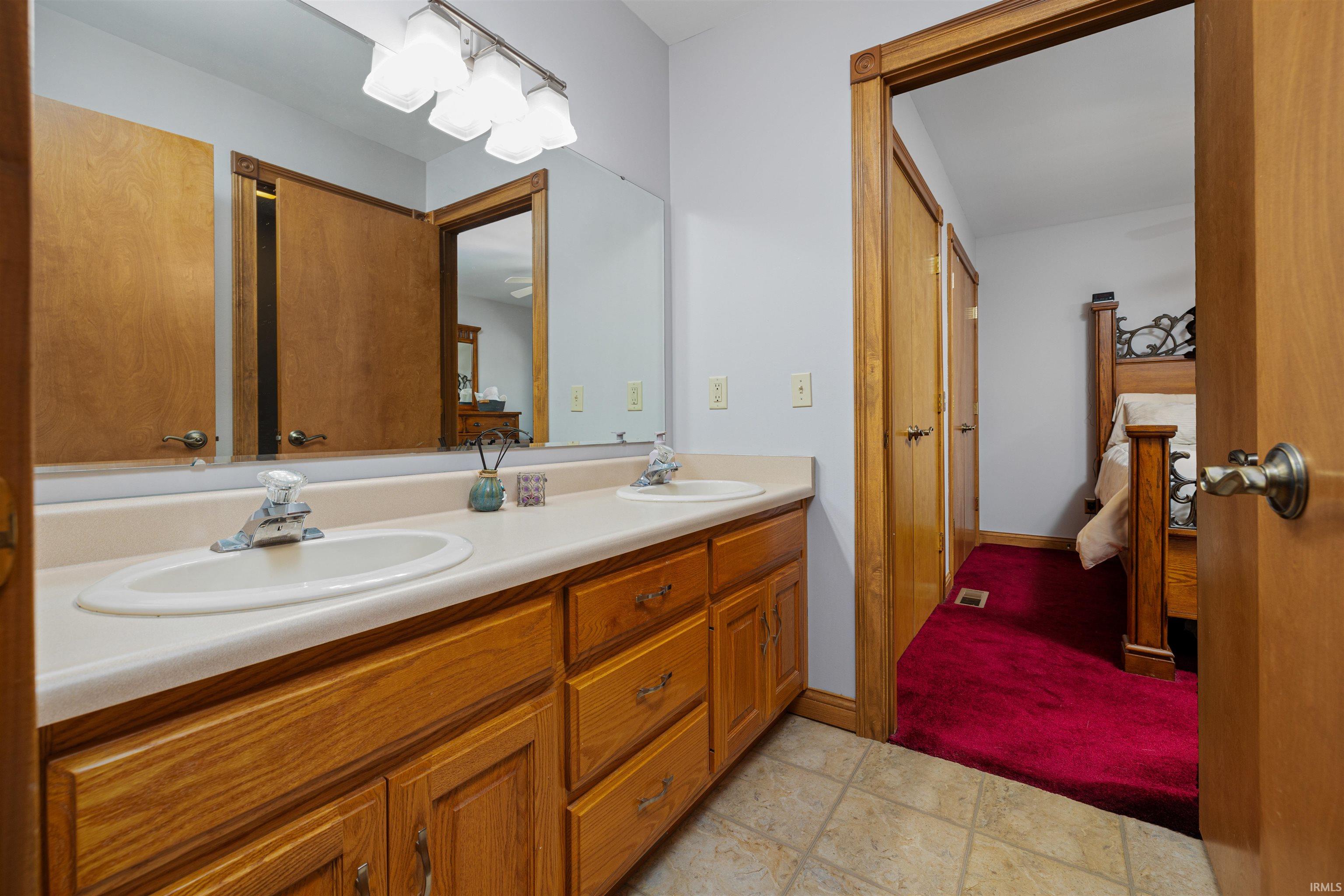 Photo 15 of 5552 N Willow Avenue