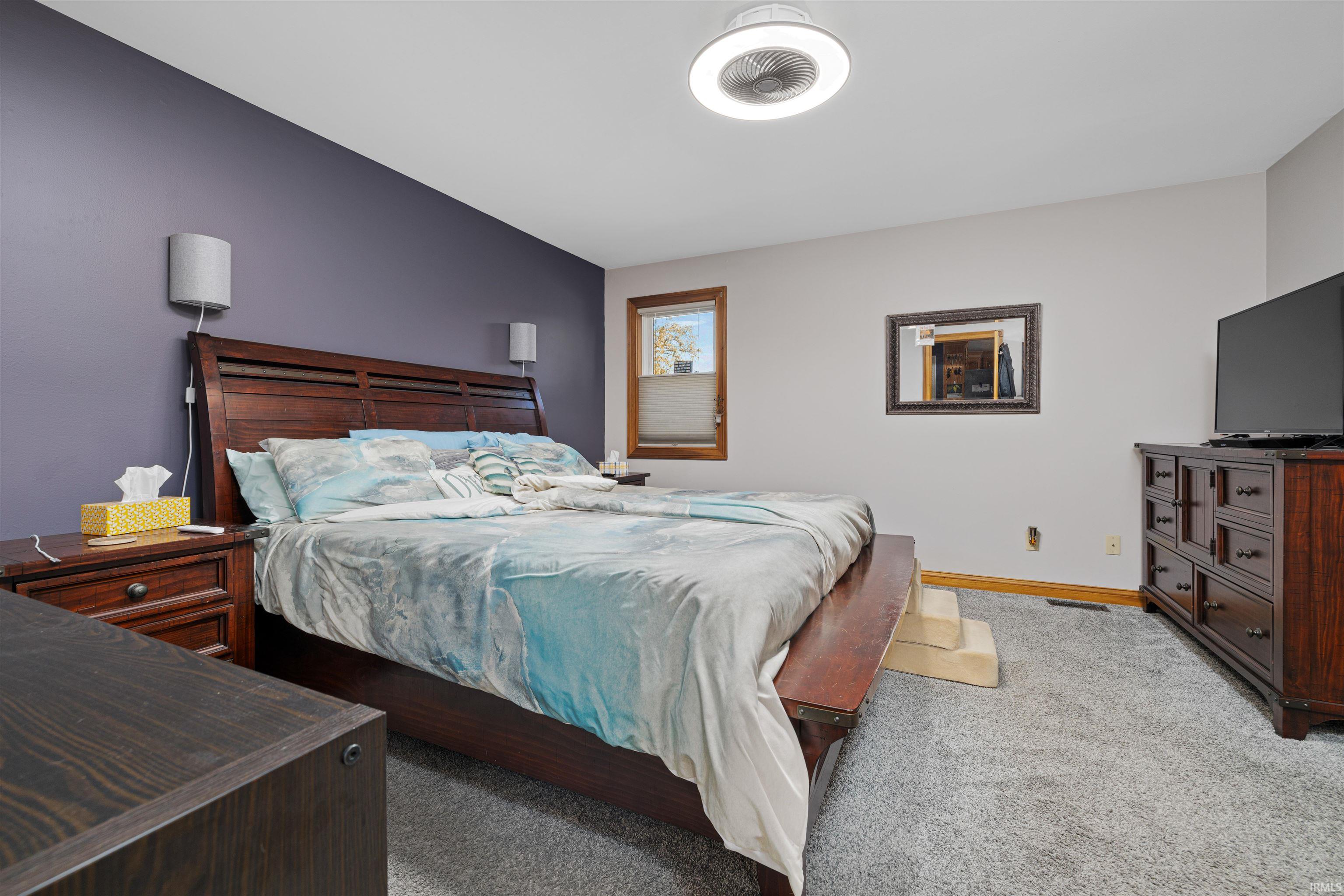Photo 8 of 5552 N Willow Avenue