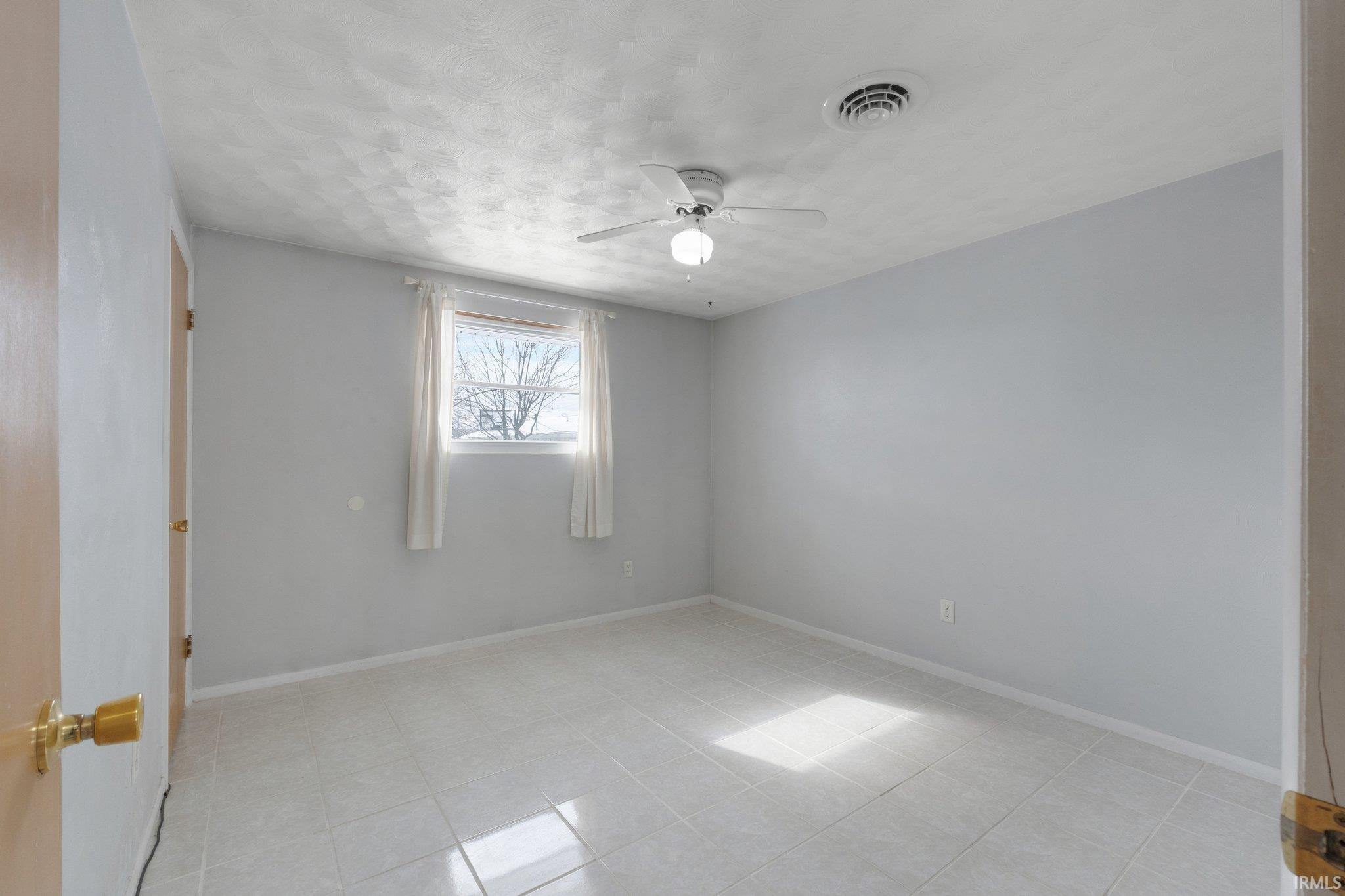 Photo 17 of 3212 Clermont Avenue