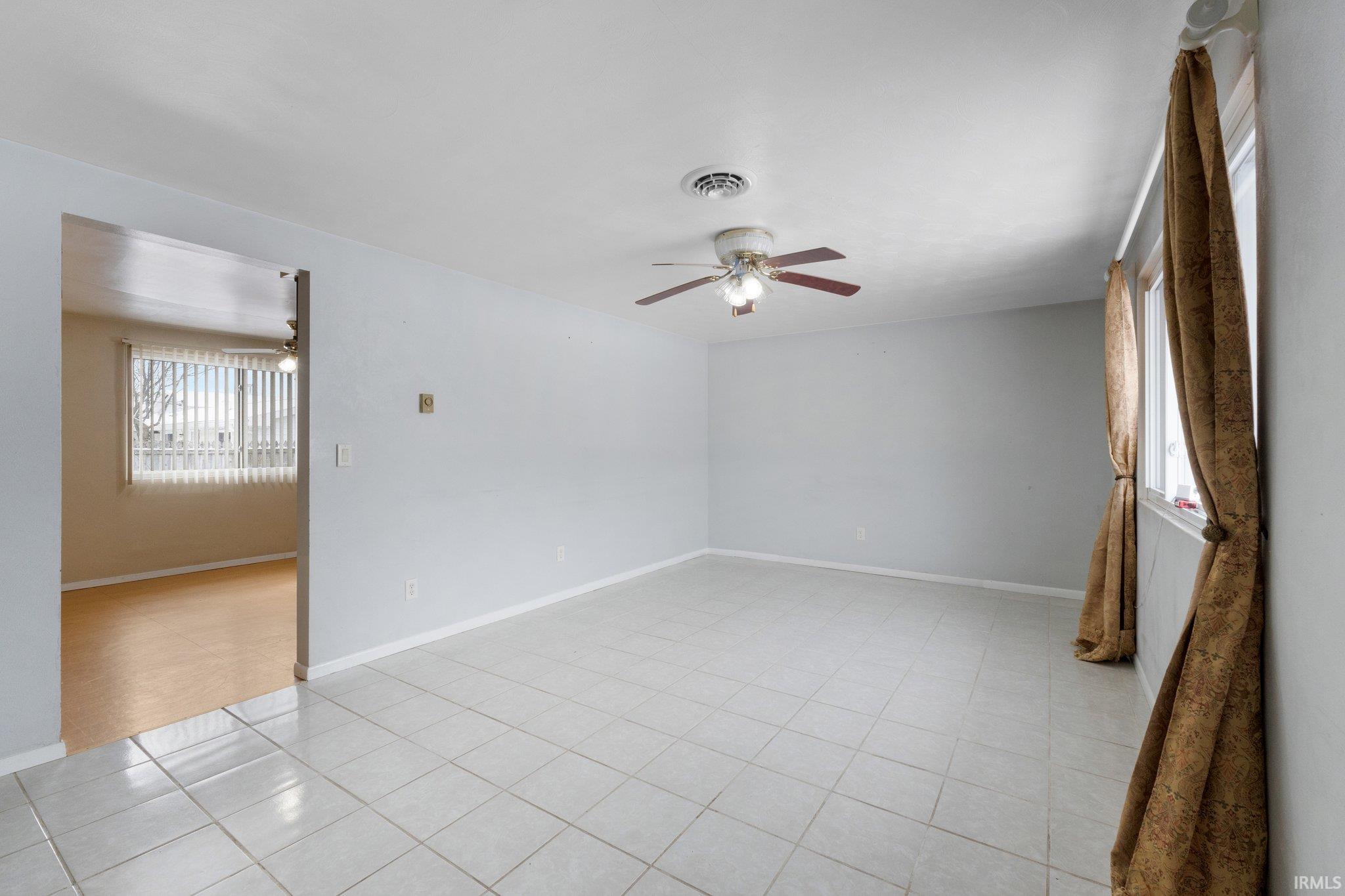 Photo 3 of 3212 Clermont Avenue