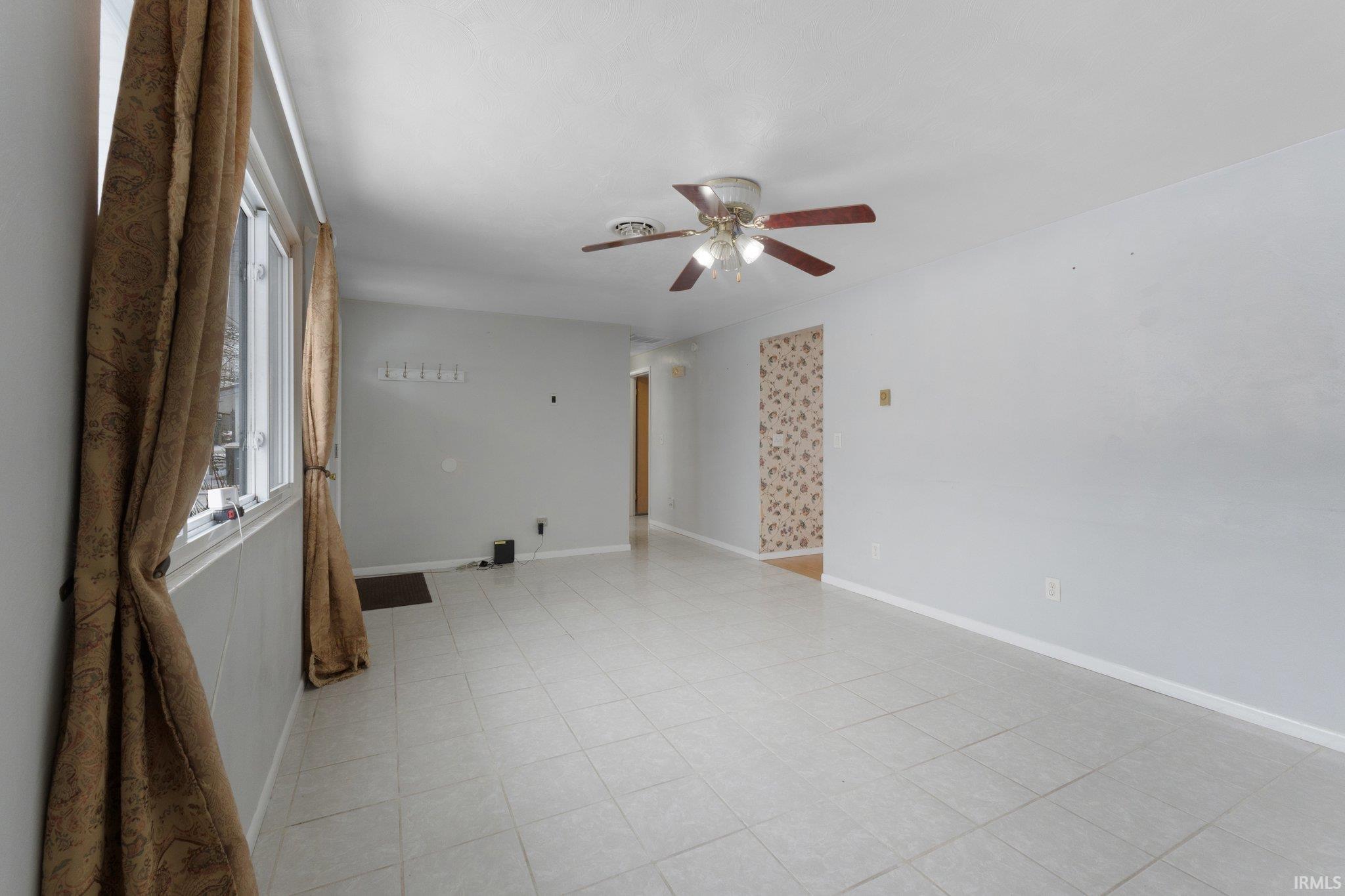 Photo 4 of 3212 Clermont Avenue