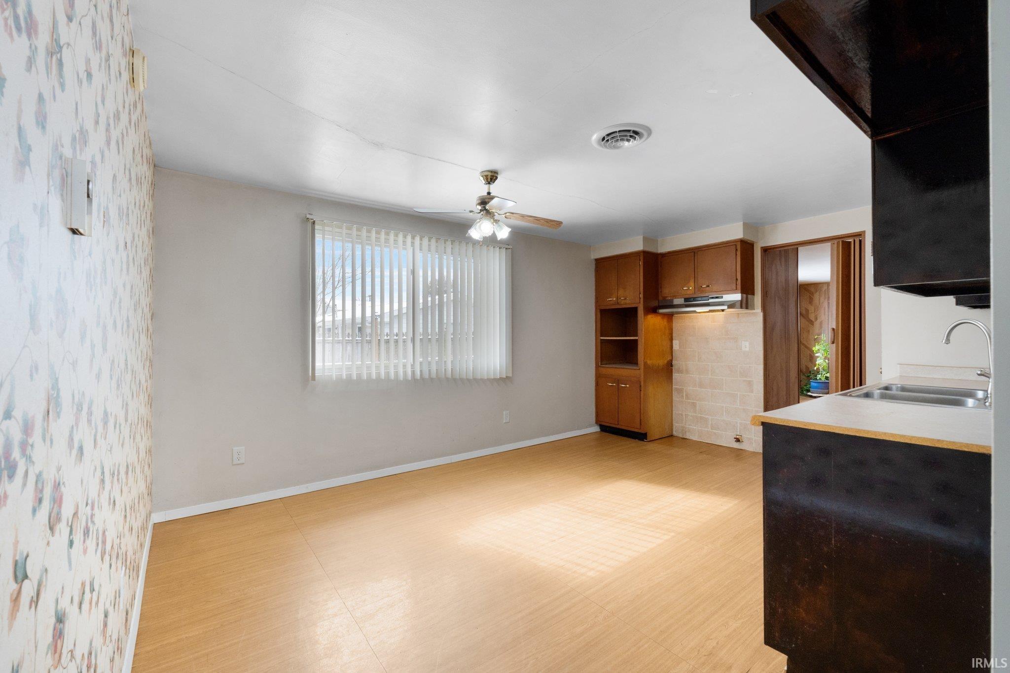 Photo 7 of 3212 Clermont Avenue
