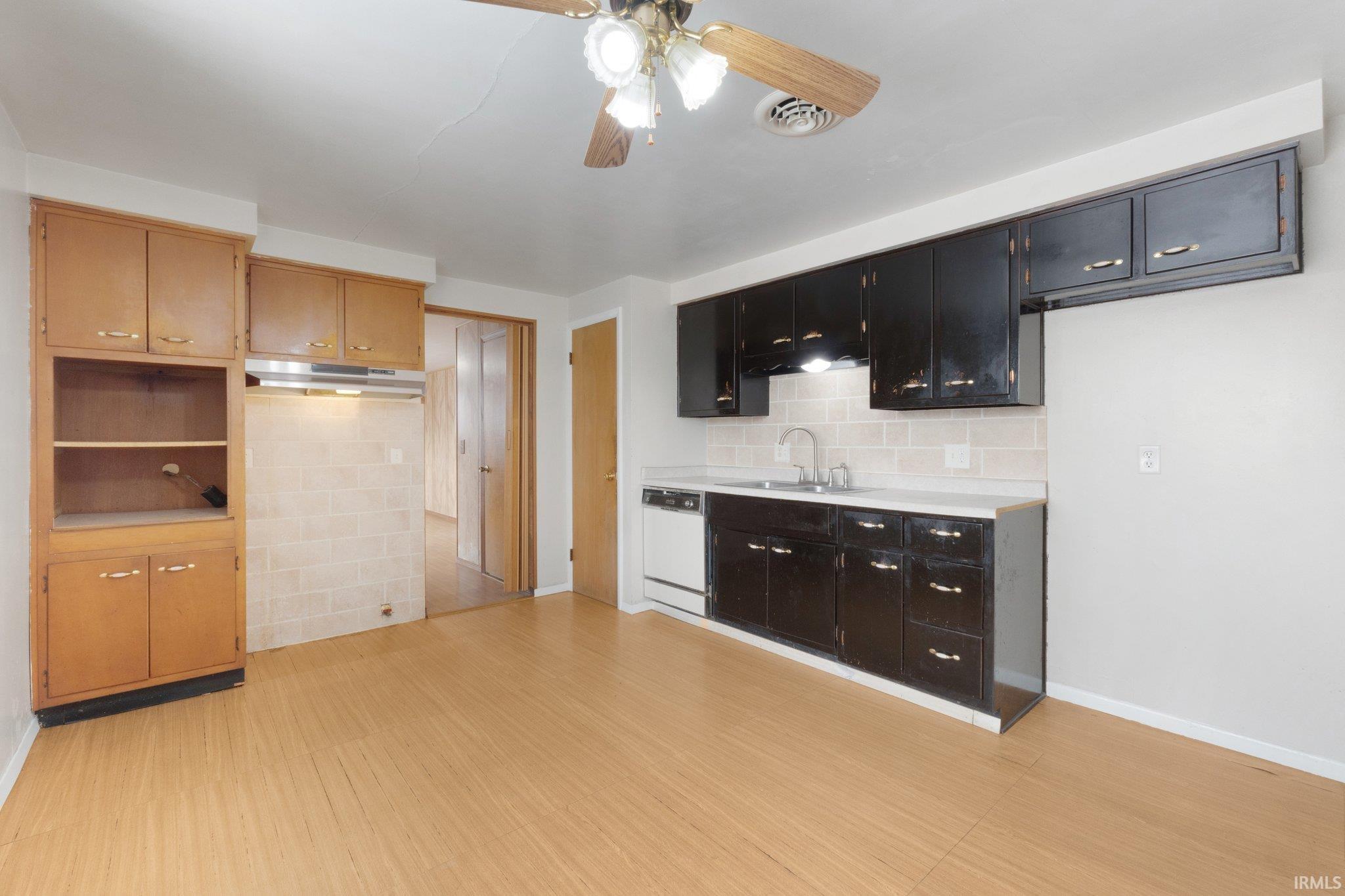 Photo 9 of 3212 Clermont Avenue