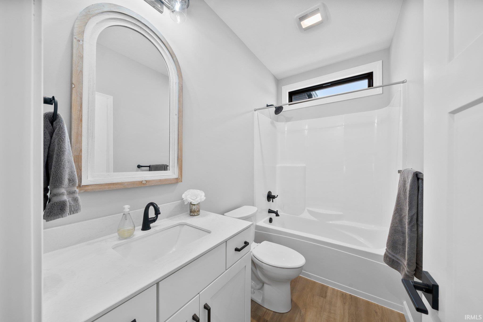 Photo 12 of 4016 Timber Lane
