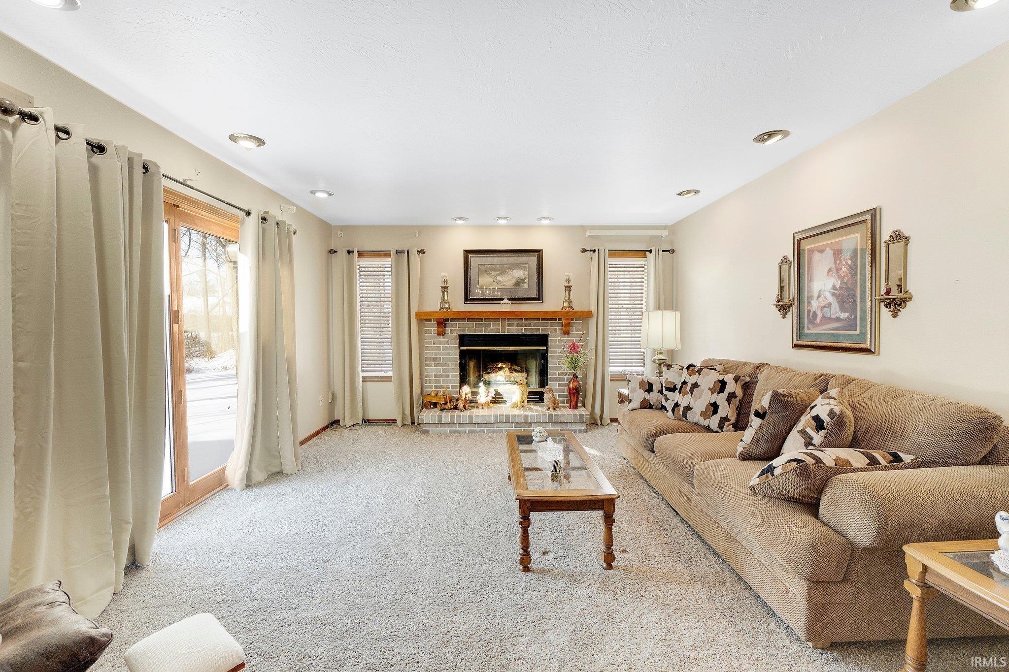 134 E Columbia Parkway