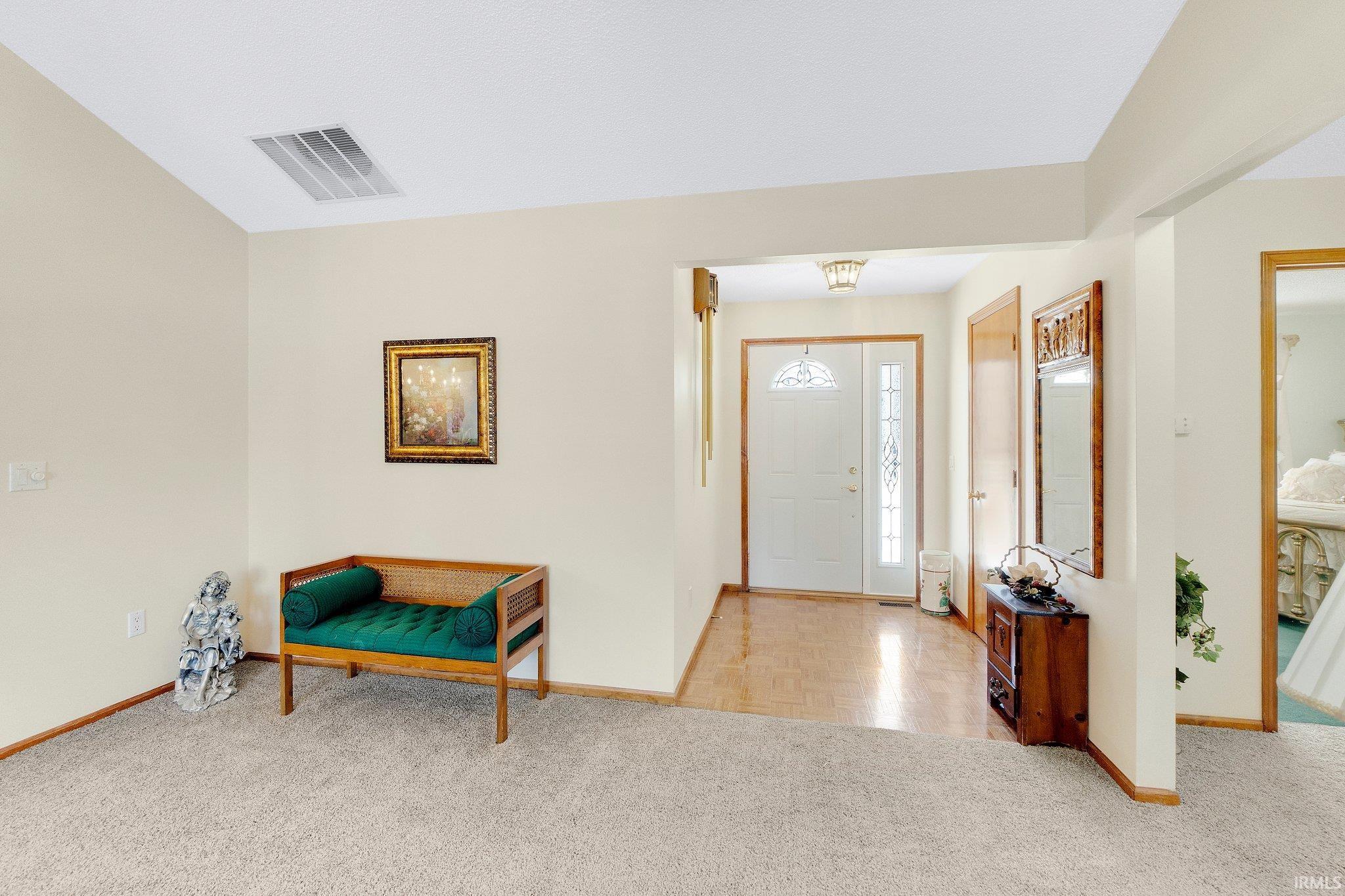 134 E Columbia Parkway