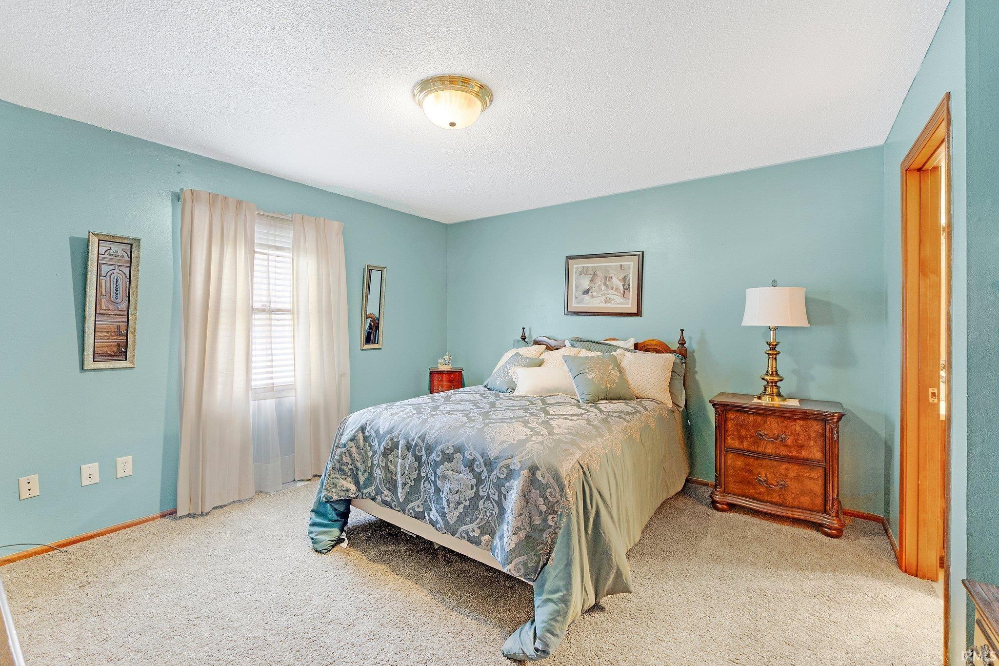 134 E Columbia Parkway