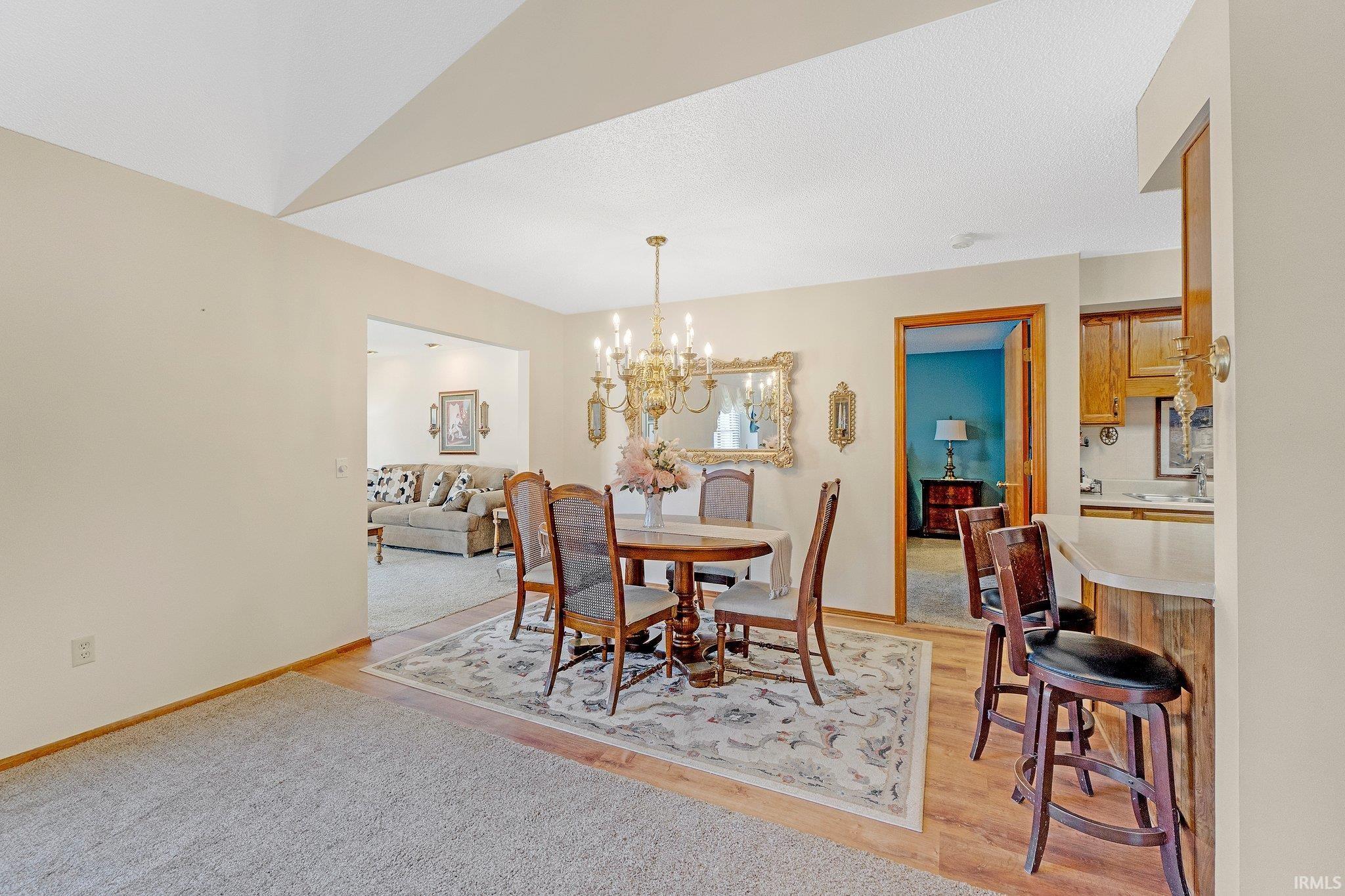 134 E Columbia Parkway
