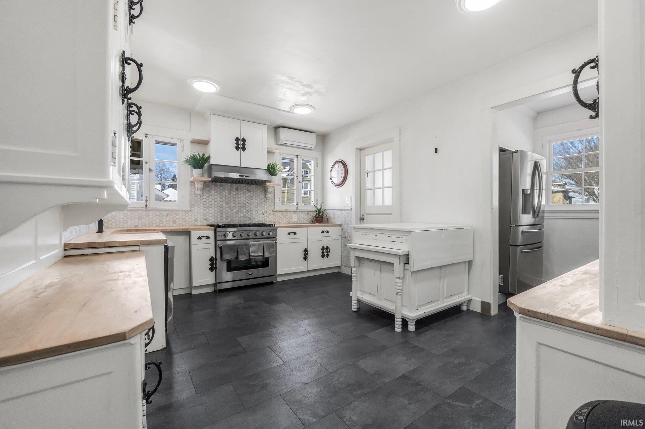 Photo 6 of 112 S Orchard Street