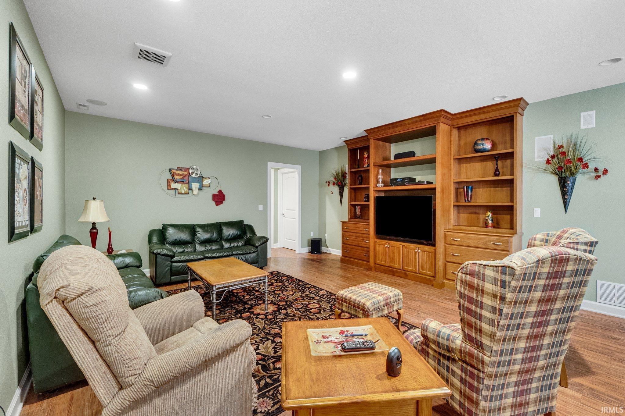 Photo 29 of 804 Wexford Court