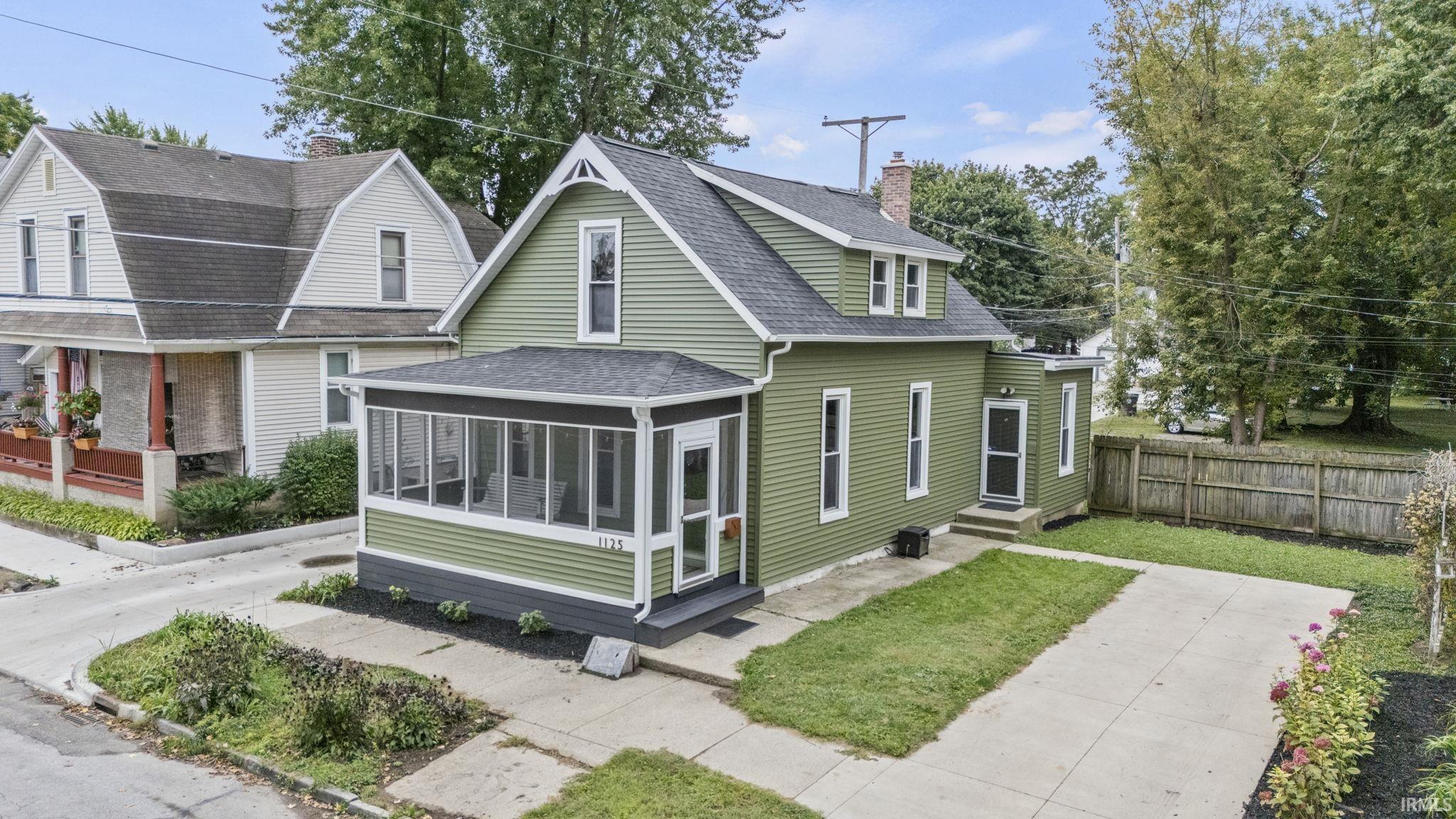 Photo 2 of 1125 Oneida Street