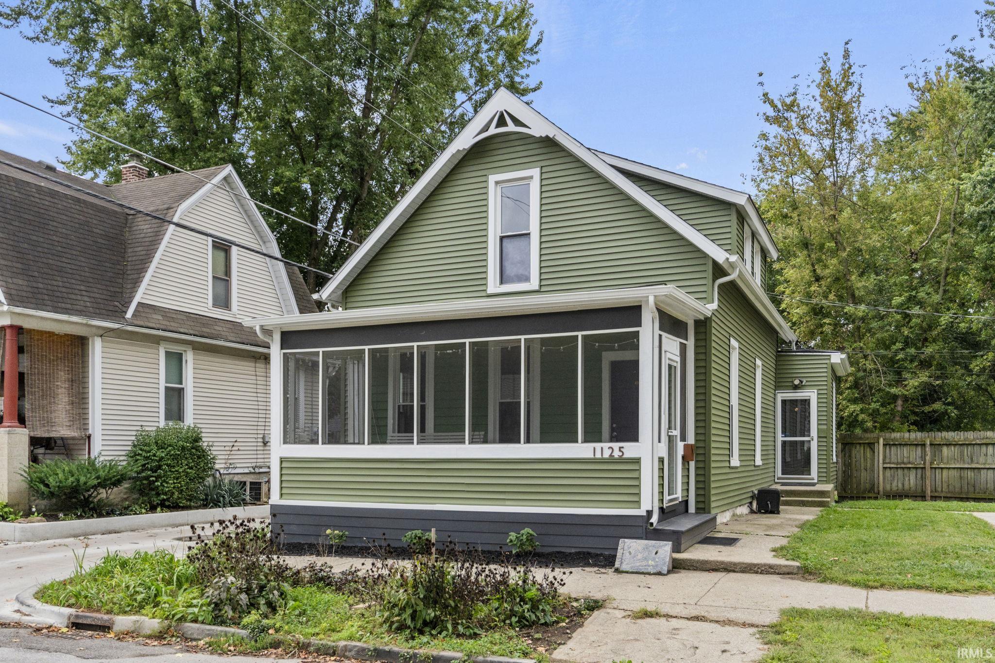 Photo 3 of 1125 Oneida Street