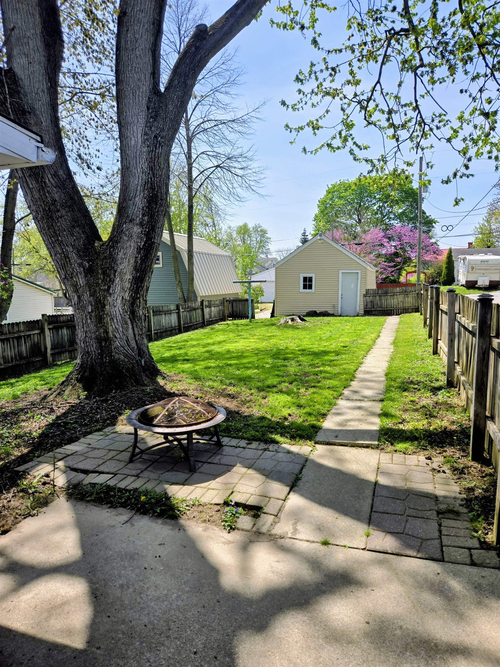 Photo 31 of 315 N Line Street