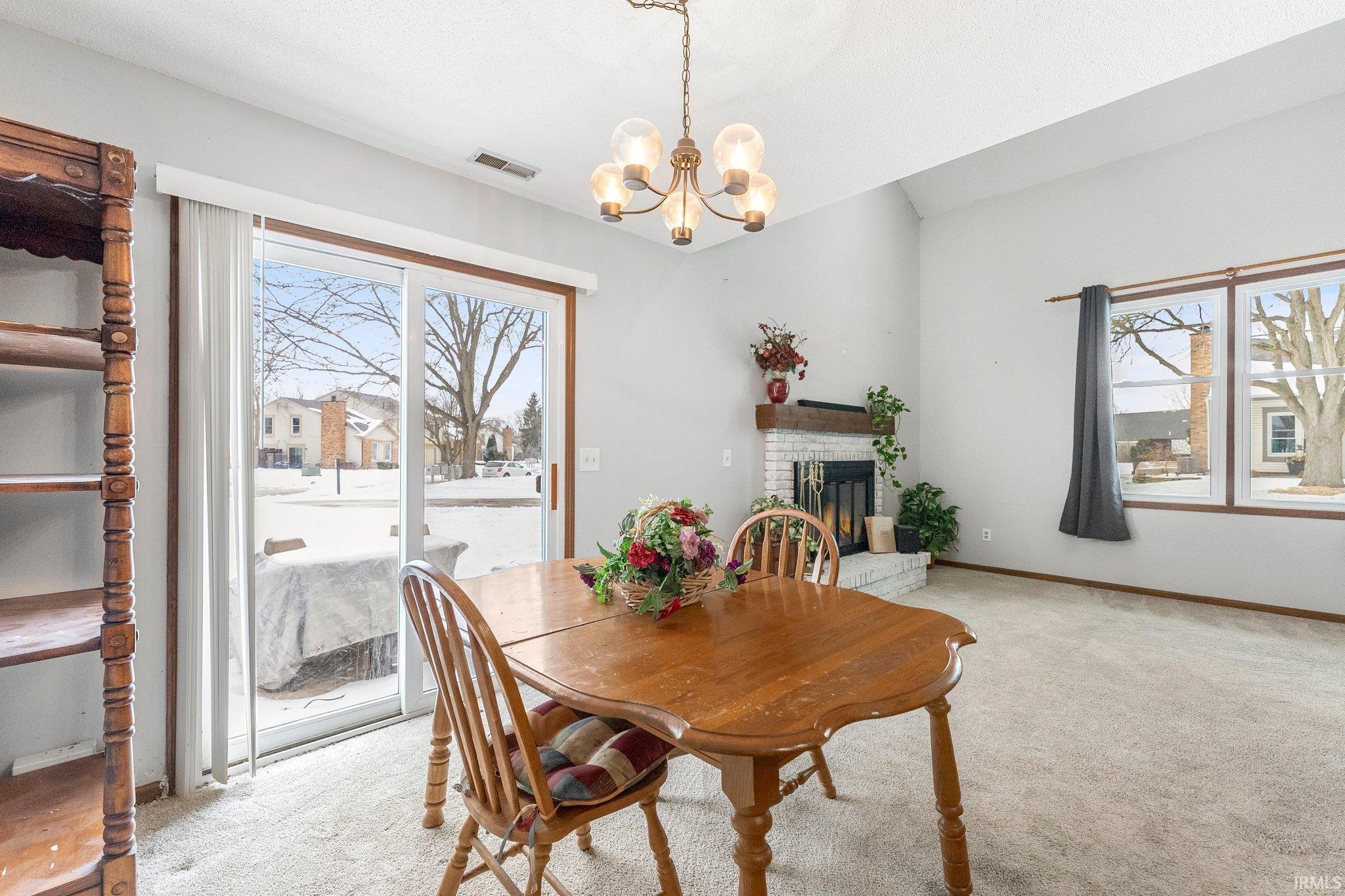 Photo 10 of 4940 Pinebrook Drive