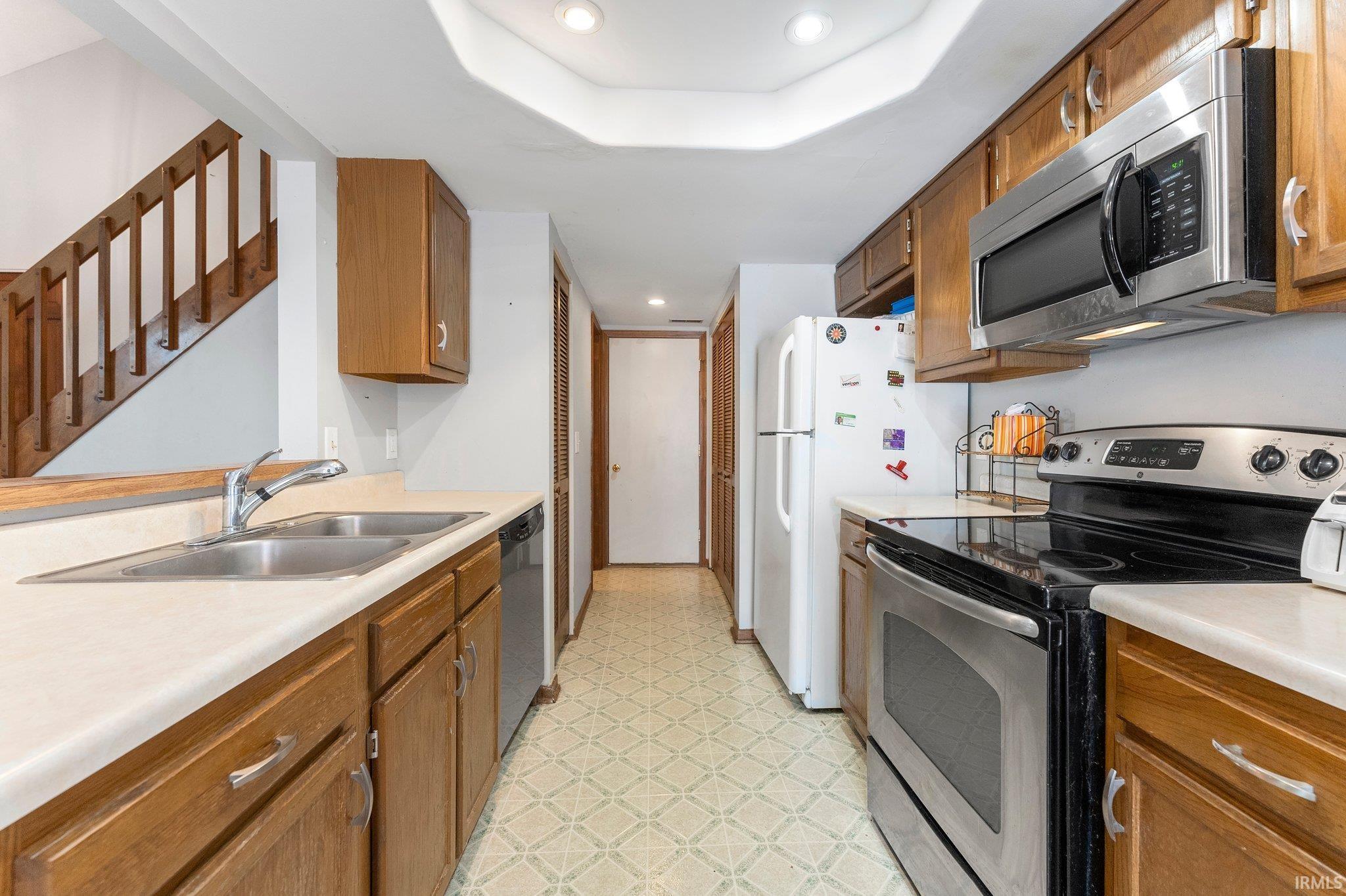 Photo 11 of 4940 Pinebrook Drive