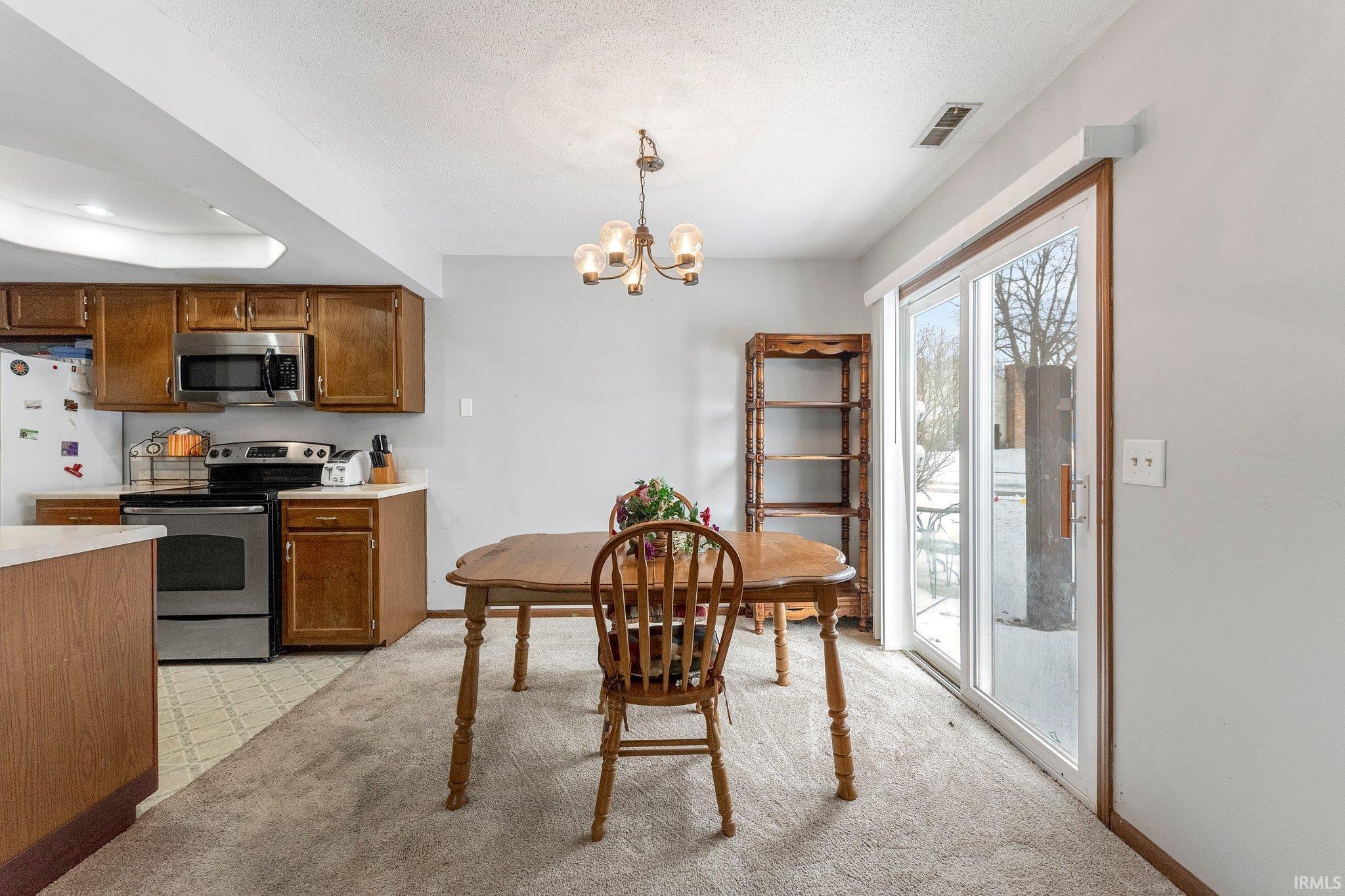 Photo 8 of 4940 Pinebrook Drive