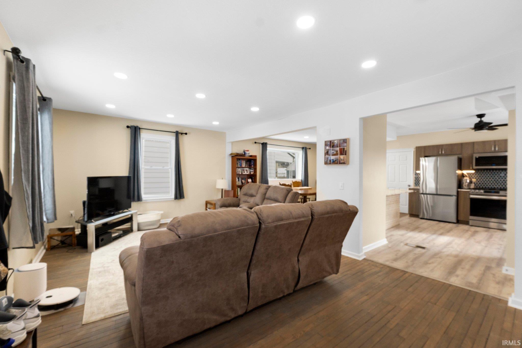 1806 Bayer Avenue