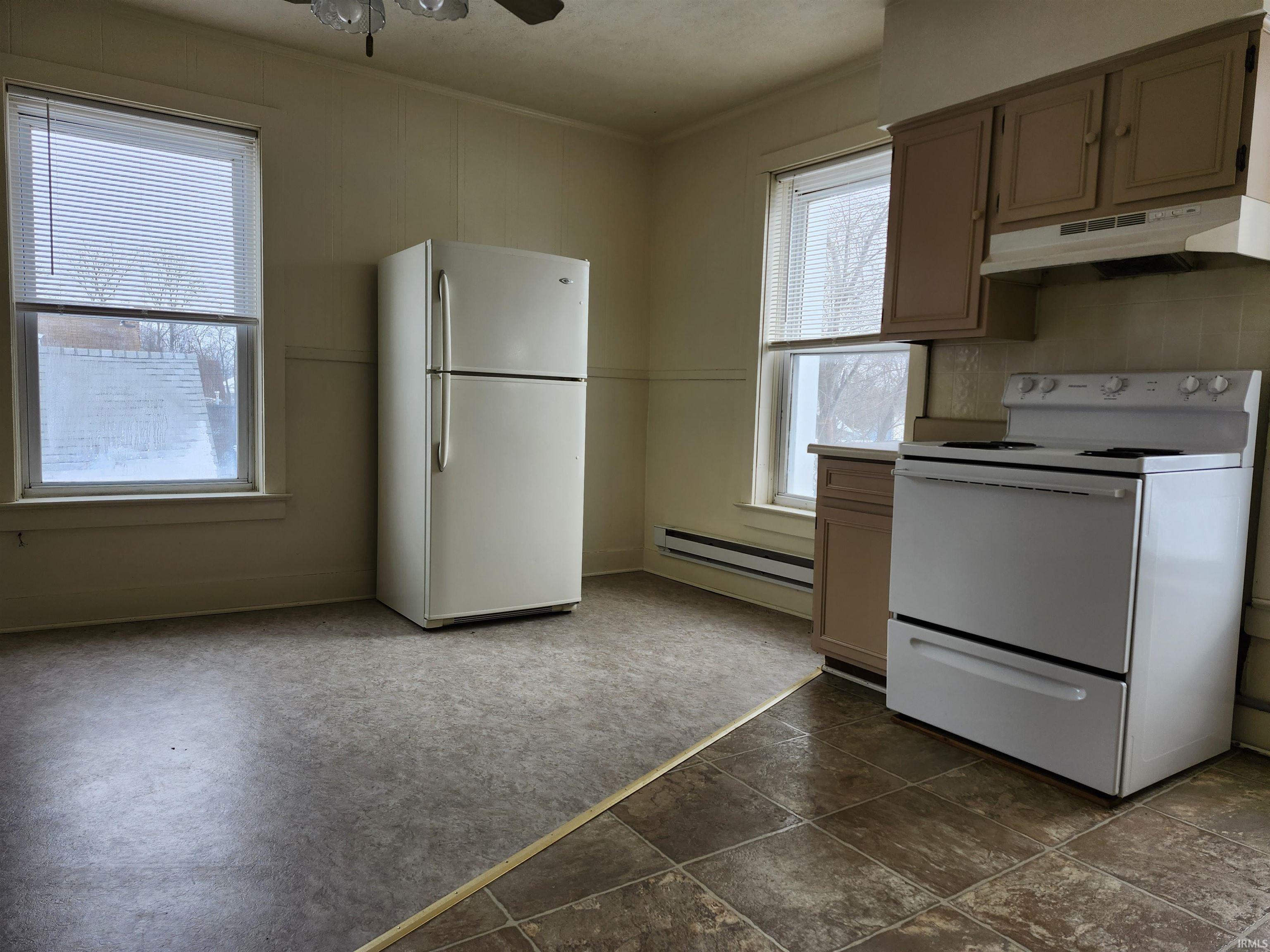208 E Van Buren Street
