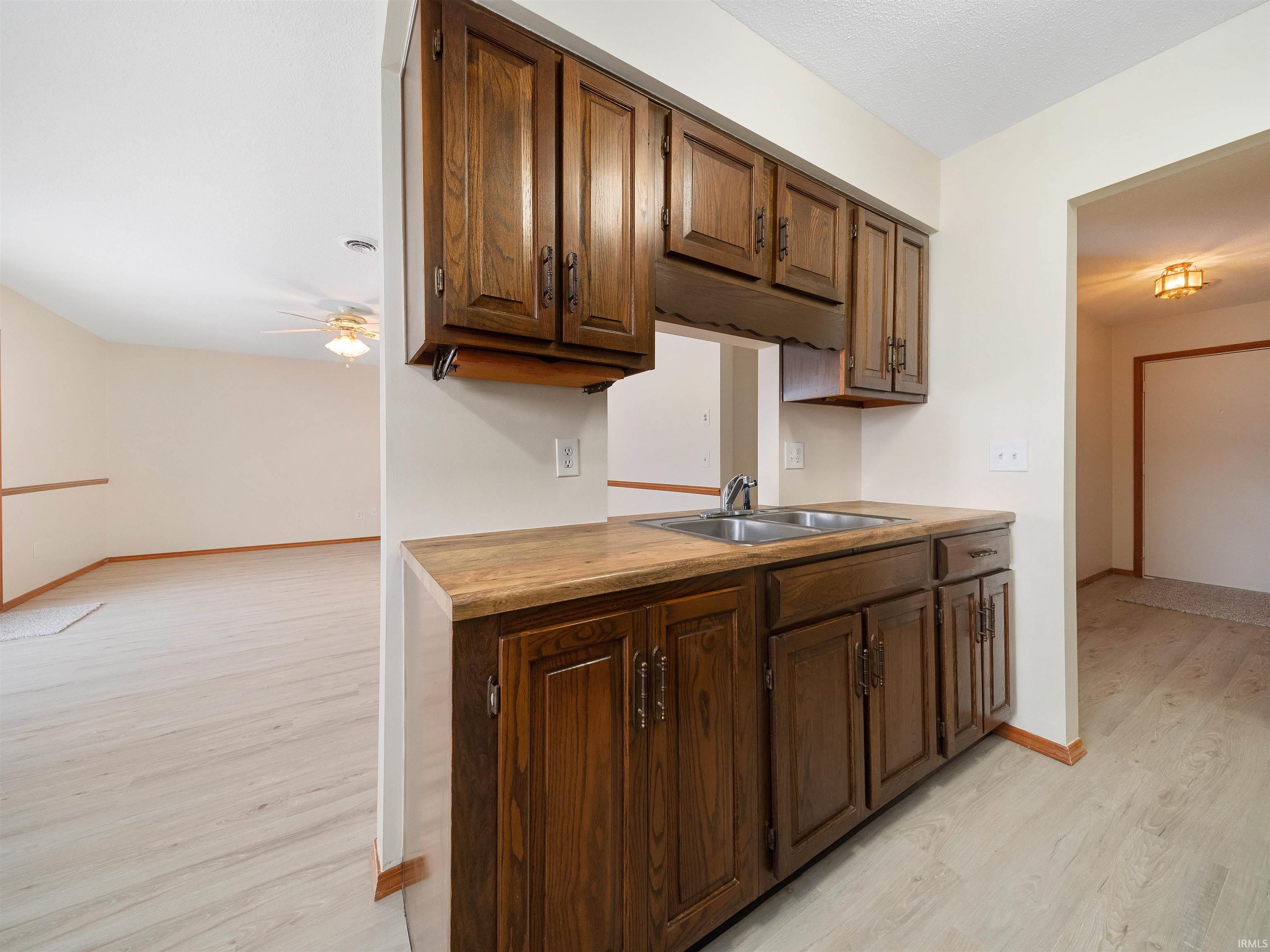 Photo 5 of 5903 Brandonwood Lane