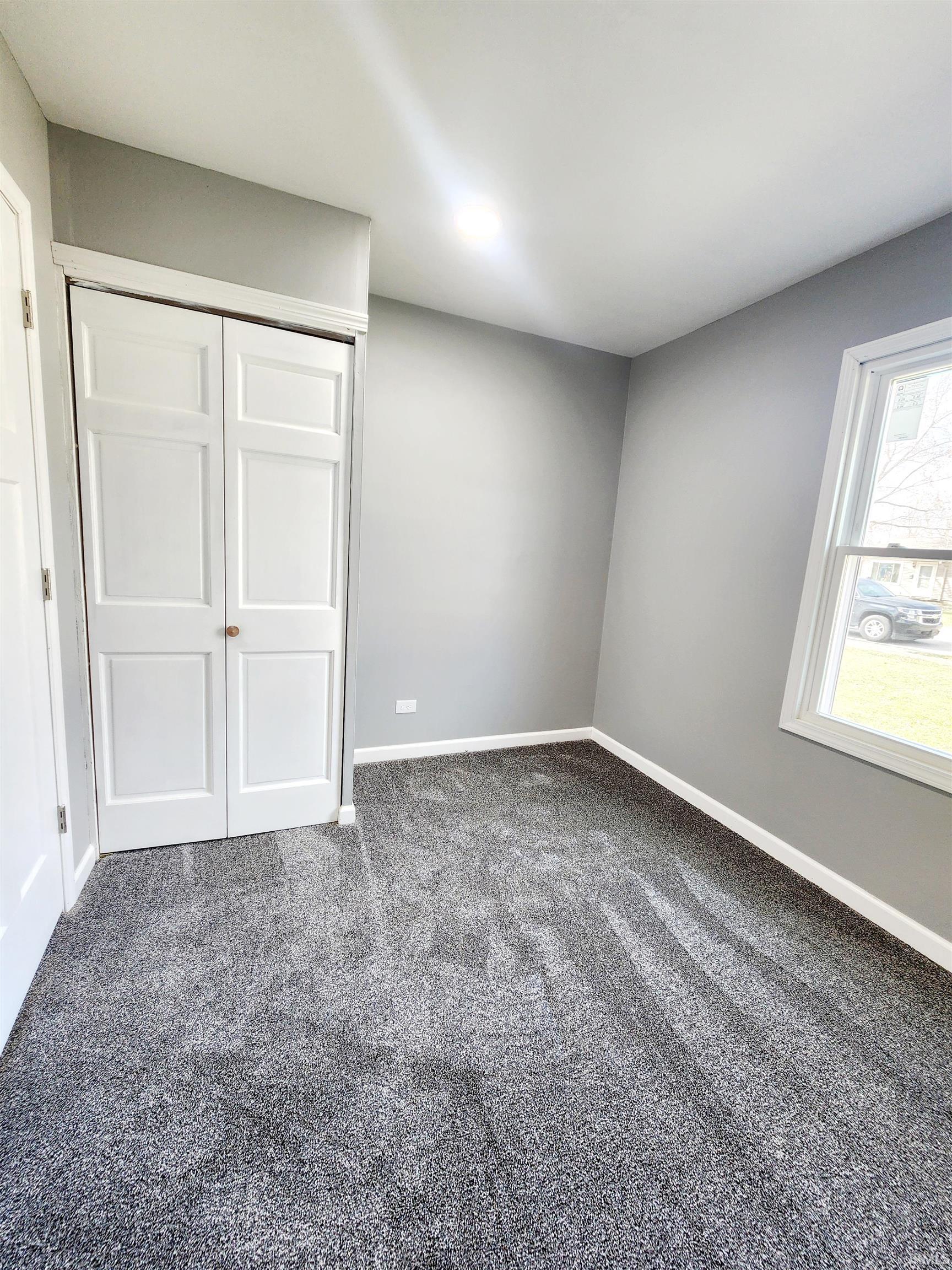 Photo 13 of 13 W Sunnydale Drive