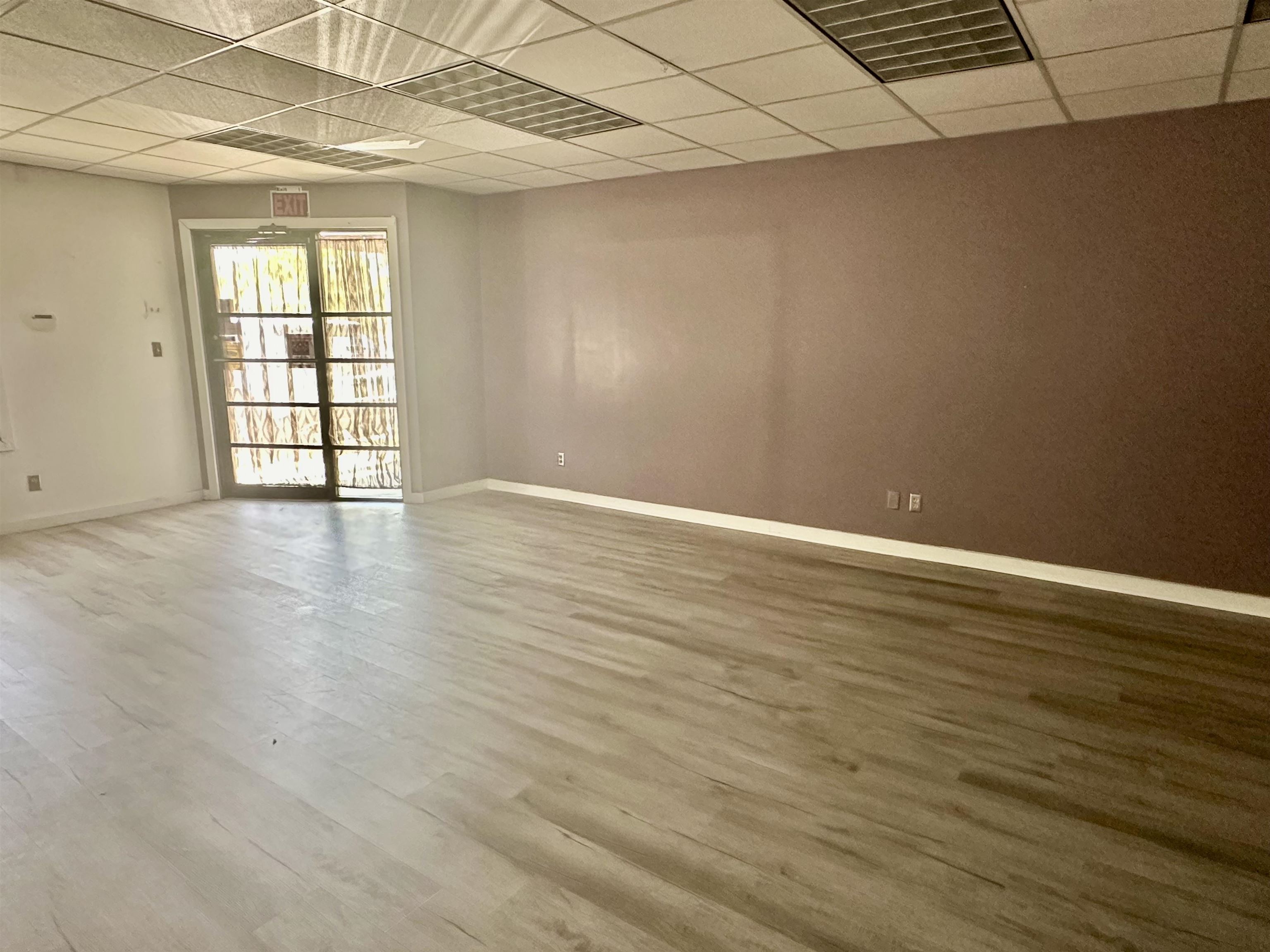 Photo 5 of 2325 Spy Run Avenue