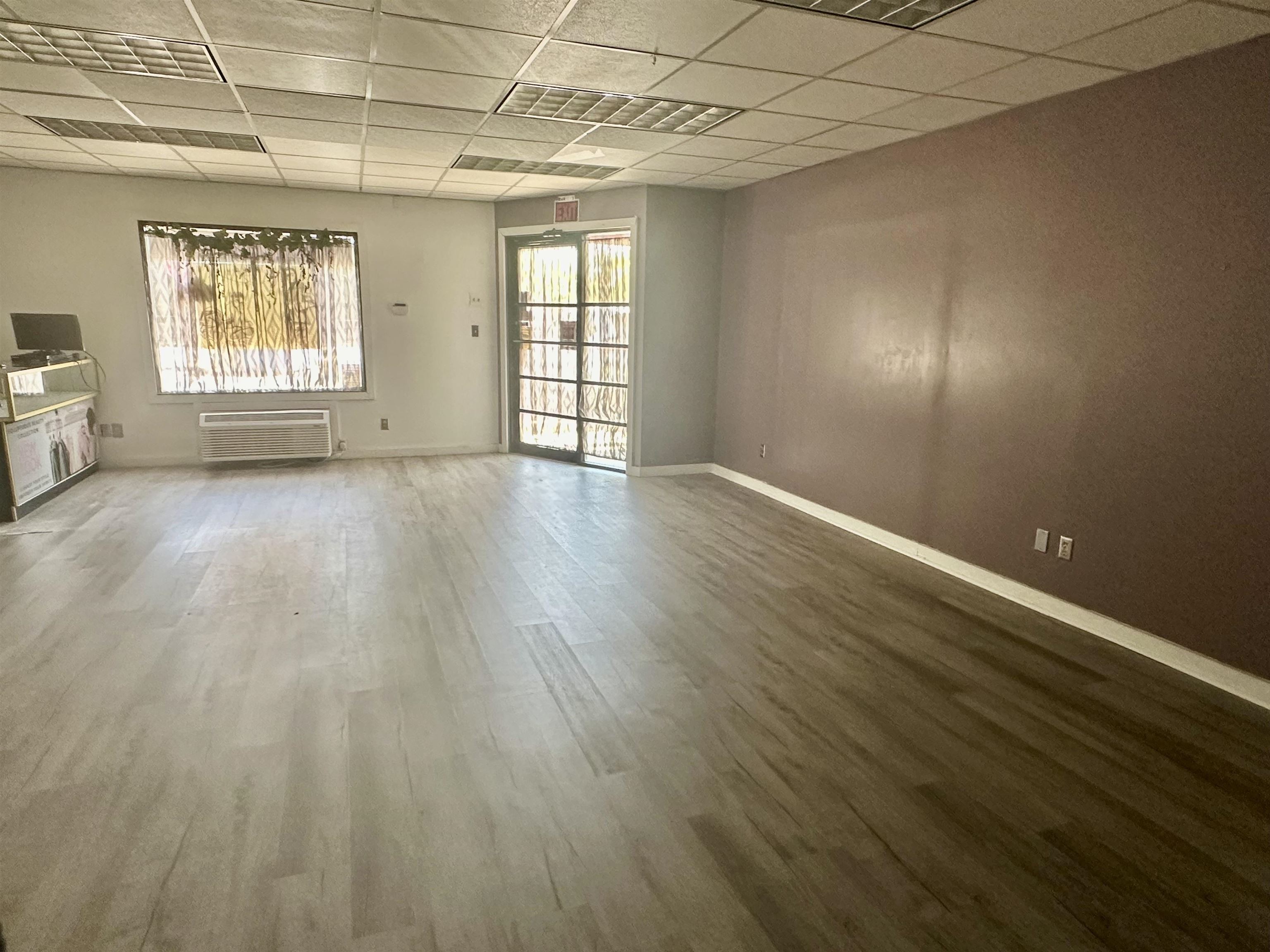 Photo 6 of 2325 Spy Run Avenue